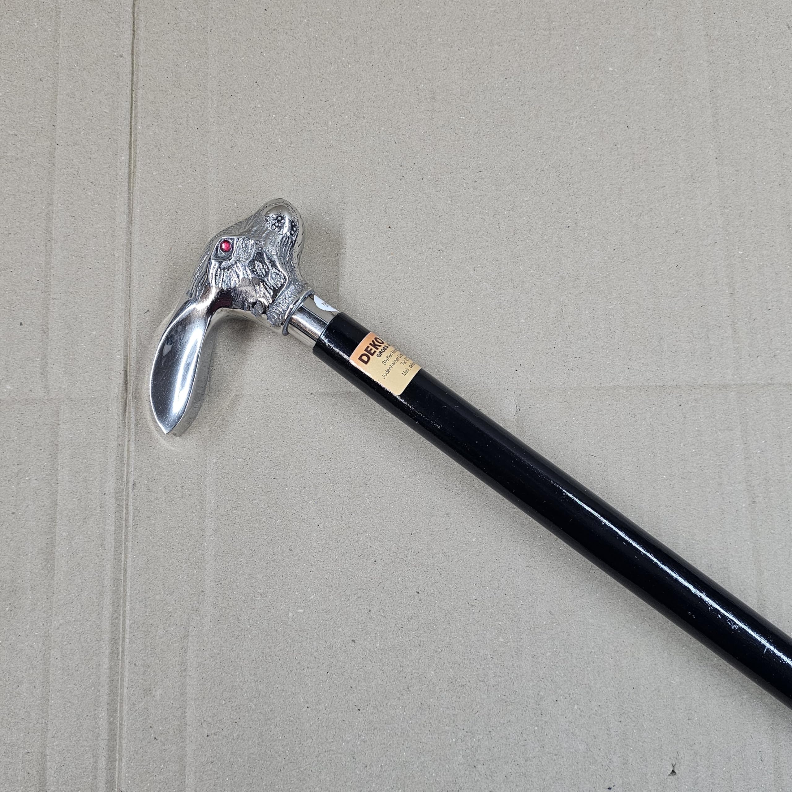 Elegancka dekoracyjna drewniana laska, laska ze srebrną metalową rączką 93 cm długości i wadze 520 g. Z wytrzymałą, antypoślizgową gumową rączką w stylu antycznym