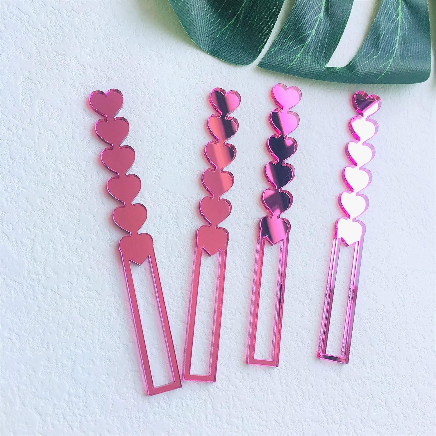 CHENRUI 20 Pcs Heart Acrylic Mirror Cakesicle Sticks, Cute Valentine Birthday Baby Shower Popsicle Sticks (Gold Mirror)