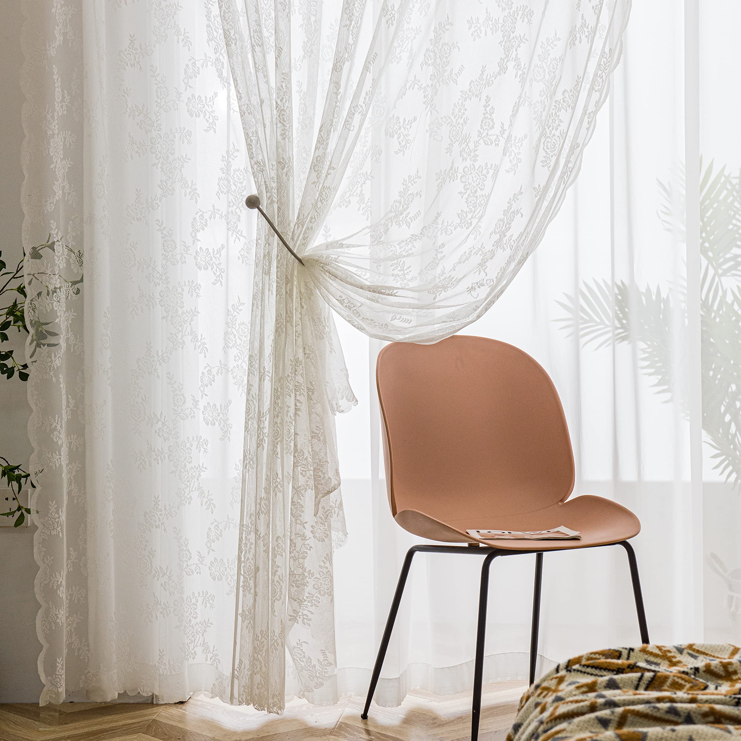 Amazon｜Sutuo Home ホワイトレースカーテン長さ84インチ 2パネル