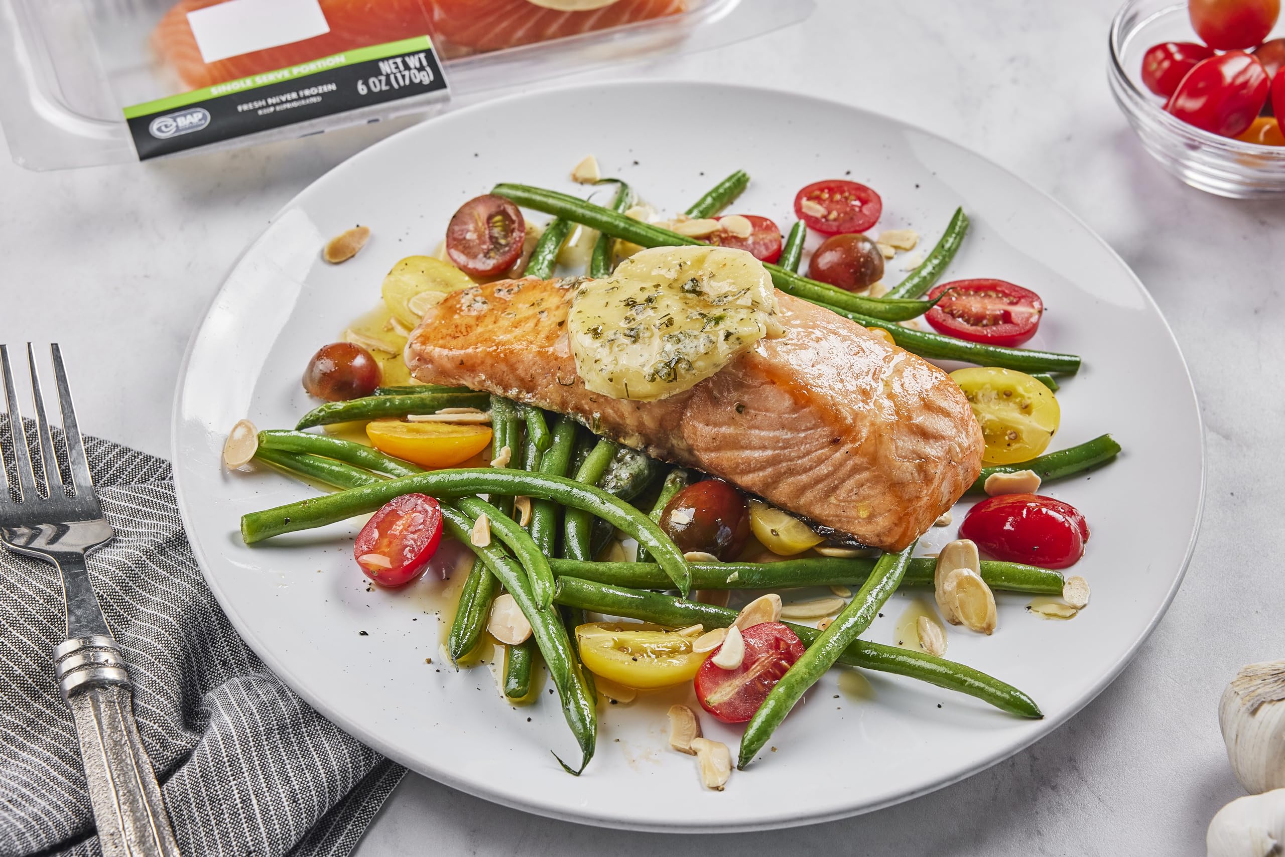 MOWI Atlantic Salmon Garlic Herb Butter 6oz Fresh Never Frozen — view 4