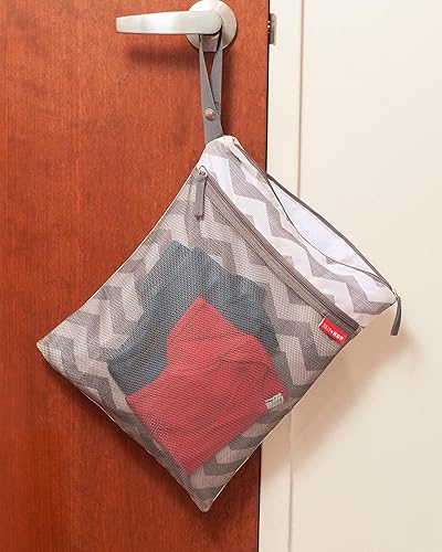 Miniatura 10 de Skip Hop Bolsa seca húmeda agarra y lista rayas blancas y negras Negro y blanco (Black &amp; White Stripe)