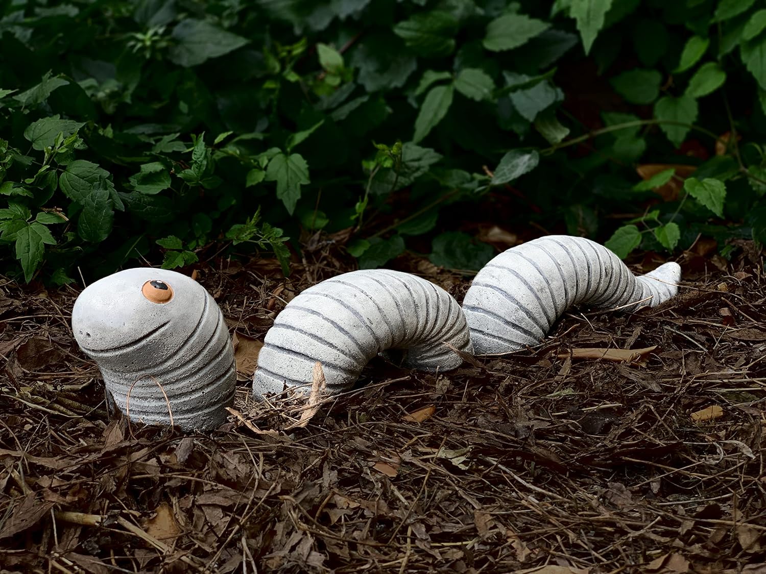 OLOMA Stone worm statue Concrete worm sculpture Caterpillar