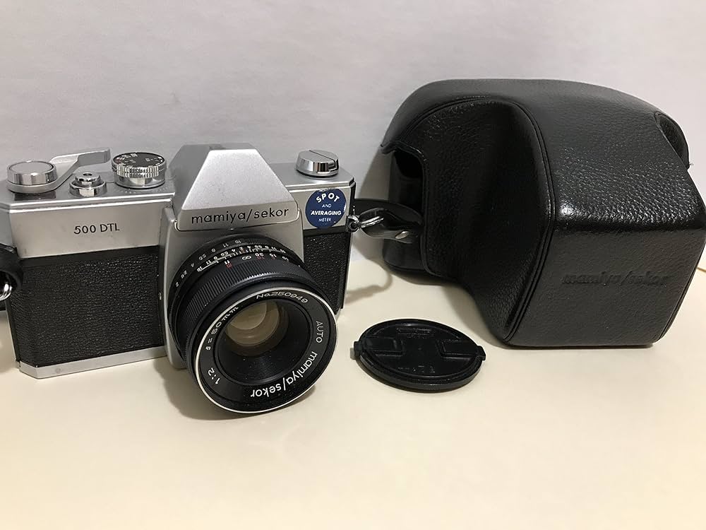 【完動品】mamiya/sekor 500 DTL / 50mm F2 Mamiya/Sekor 500 DTL - Down the Road