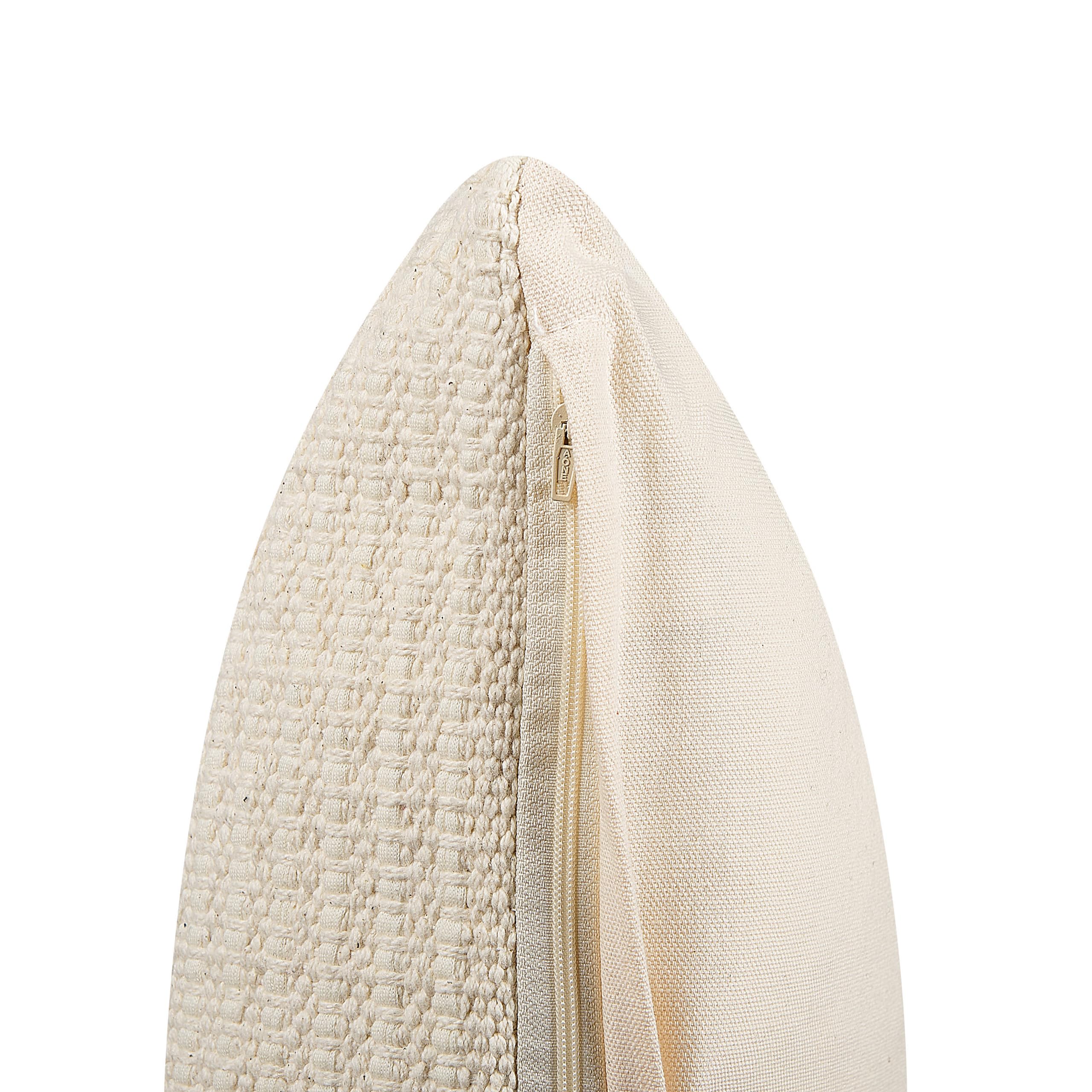 Beliani Conjunto de 2 Cojines Decorativos con diseño Elegante 45 x 45 cm Accesorio Beige Claro Pellaea