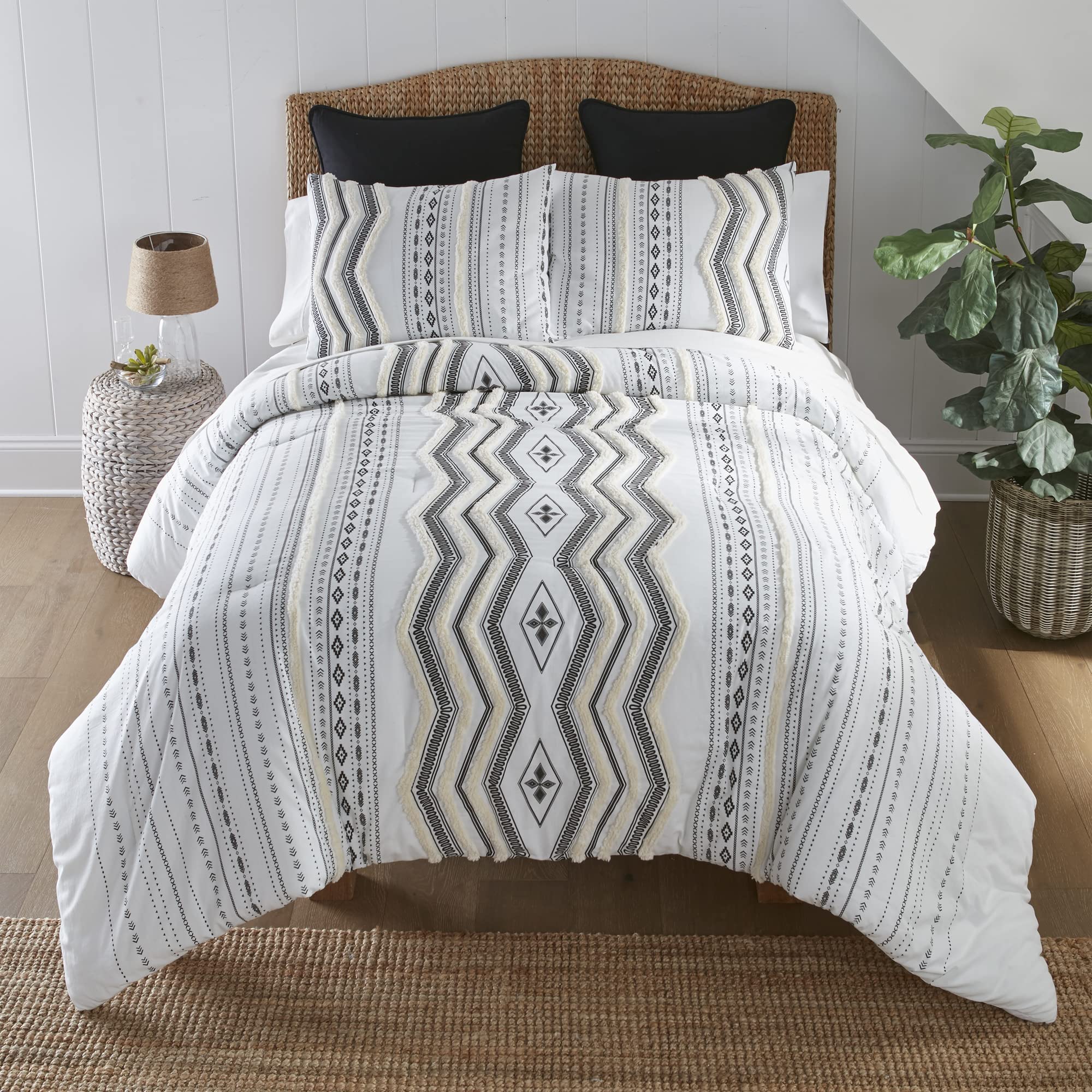Amazon.com: Queen Bedding Set - 3 Piece 