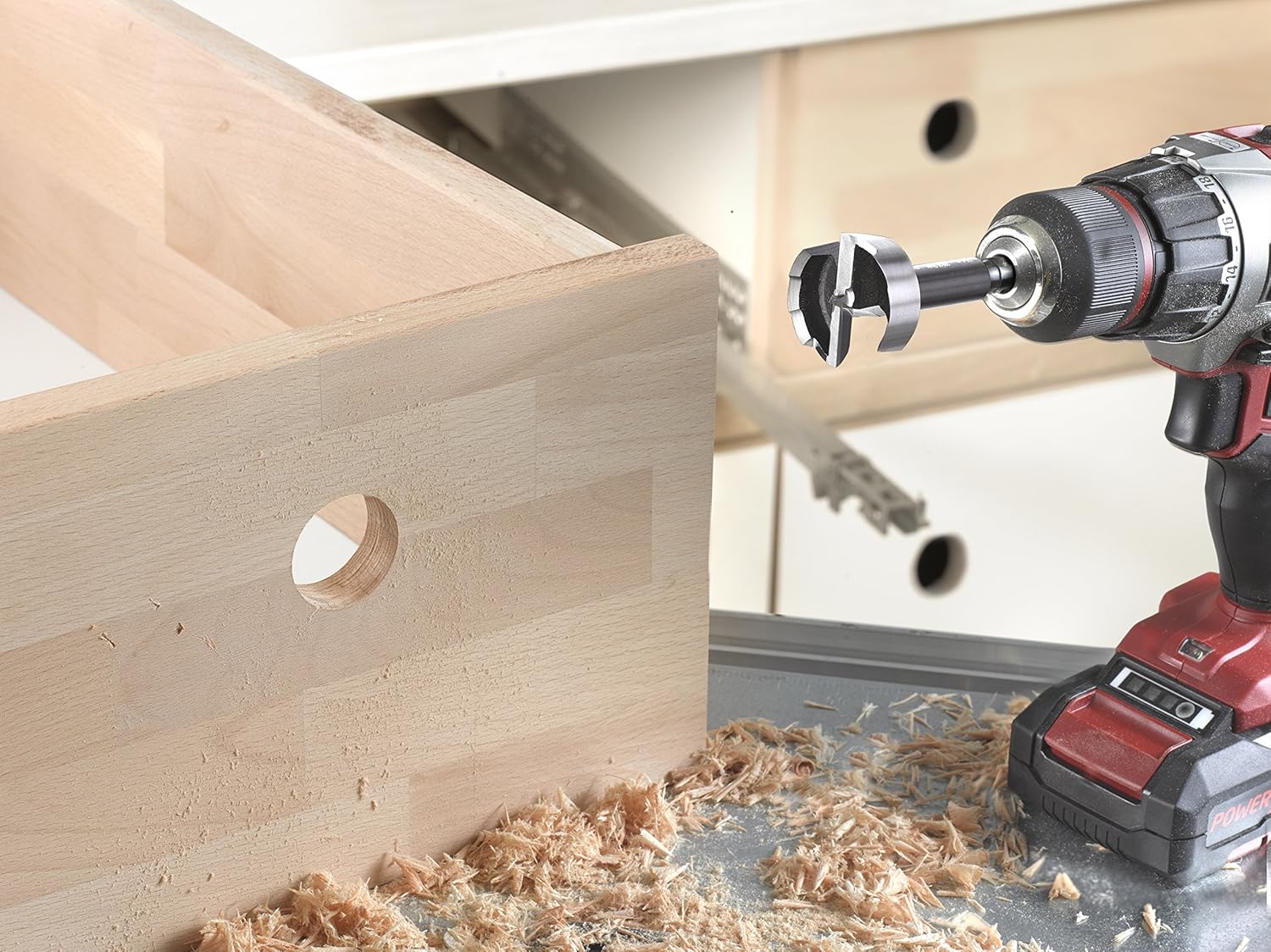 kwb Speed Forstner bit ø 26 mm Made of Hardened and Tempered Special Steel with Precise Serrated Edge, Centre Point, optimally sharpened and Hardened Cutting Edges and Polished Surface.