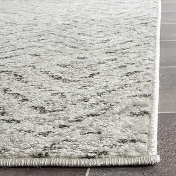 SAFAVIEH Area Rug 8x10 - Adirondack Collection - Large - Ivory & Charcoal, Chevron Pattern, Non-Shedding & Easy Cleaning, Ideal for Living Room, Bedroom, Office, Dining Space (ADR104N)