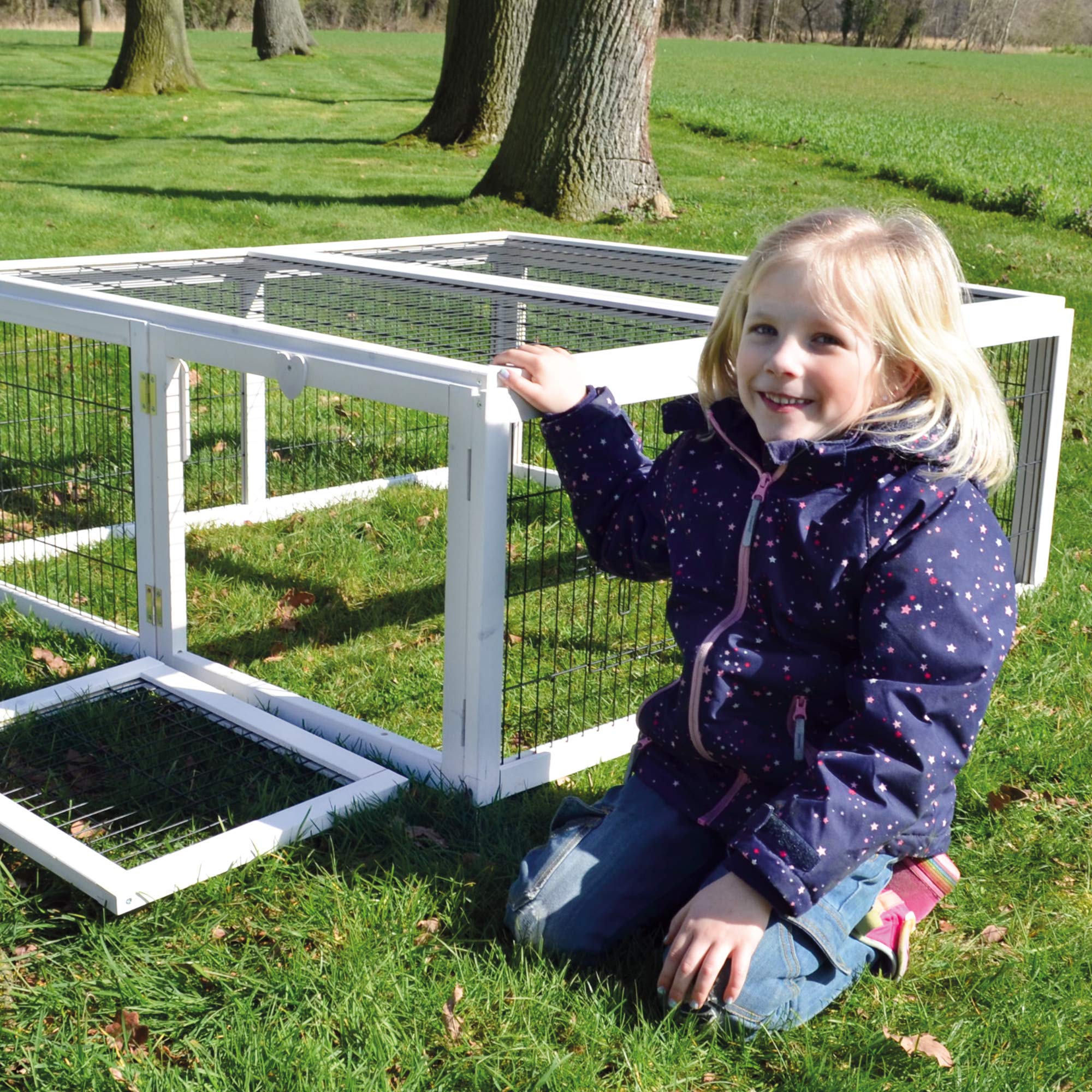 zooprinz Premium Freilaufgehege Rabbit Run für draußen - ideal für Kleintiere - Besonders Stabiler und großer Holzrahmen - Mobiler Freilauf mit umweltfreundlicher Farbe lasiert