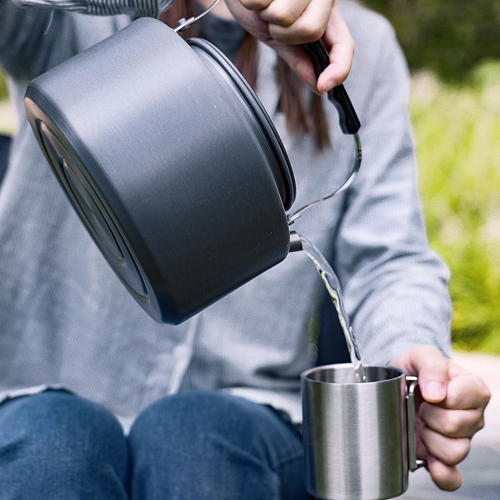 Bulin Tetera de Camping de 2,2 L con 2 Vasos, Hervidor de Agua, Taza de Acero Inoxidable con Tapa y asa Plegable para Exteriores, Pícnic, Senderismo