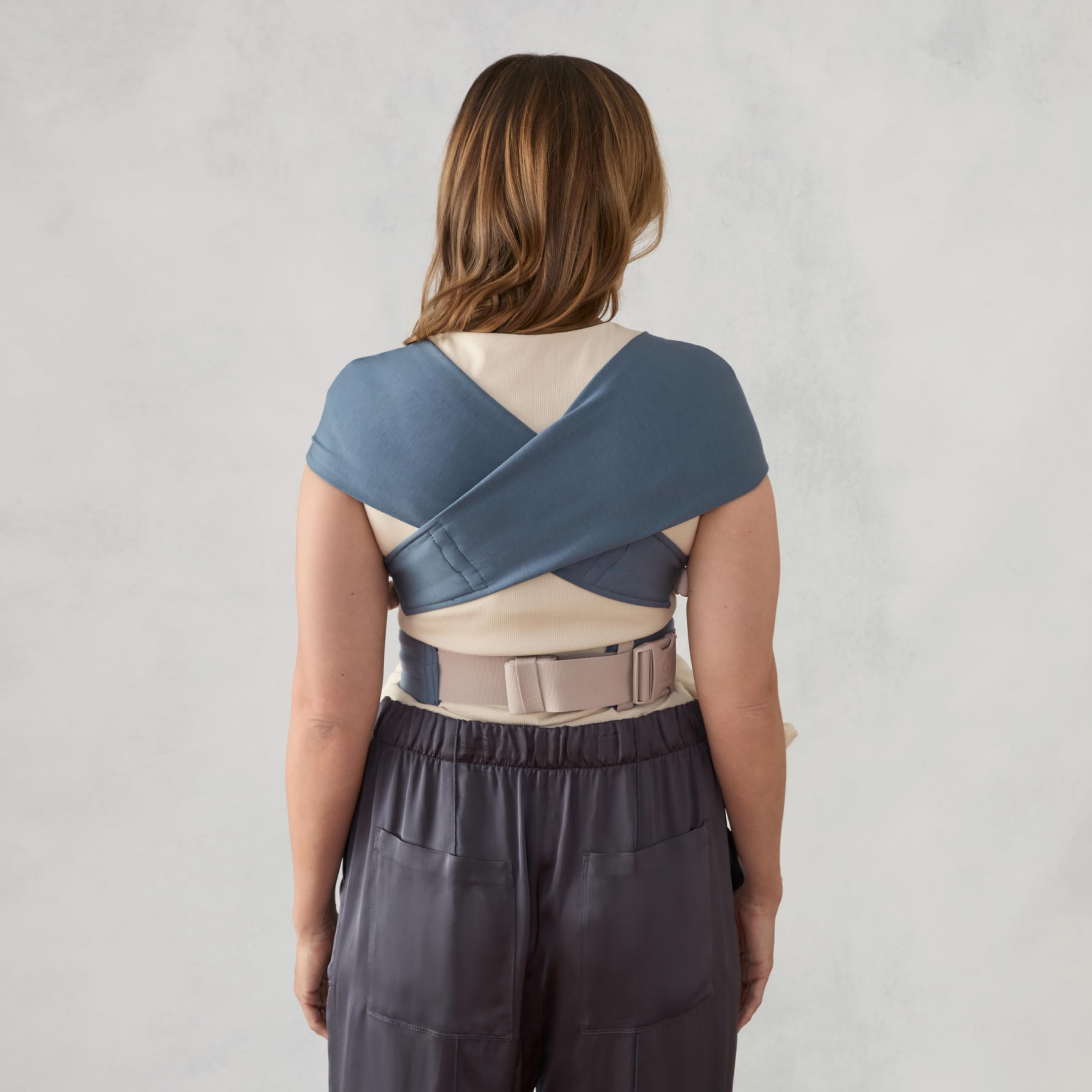 Ergobaby Embrace Babytrage für Neugeborene ab Geburt Extra Weich, Bauchtrage Baby-Tragetasche Ergonomisch, Oxford-Blau, 1 Stück (1er Pack)