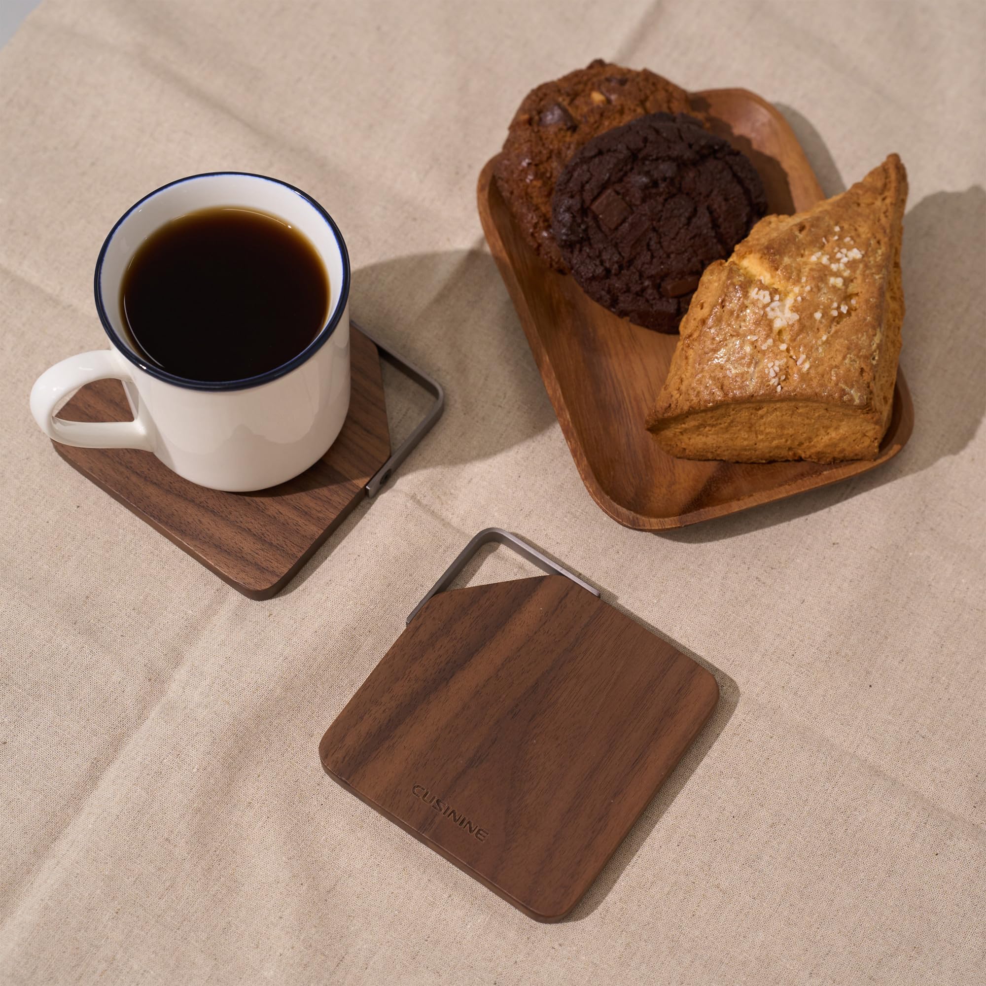 Posavasos de madera de nogal negro norteamericano para bebidas, juego de 4 piezas, posavasos cuadrados de madera de granja con gancho para mesa de café