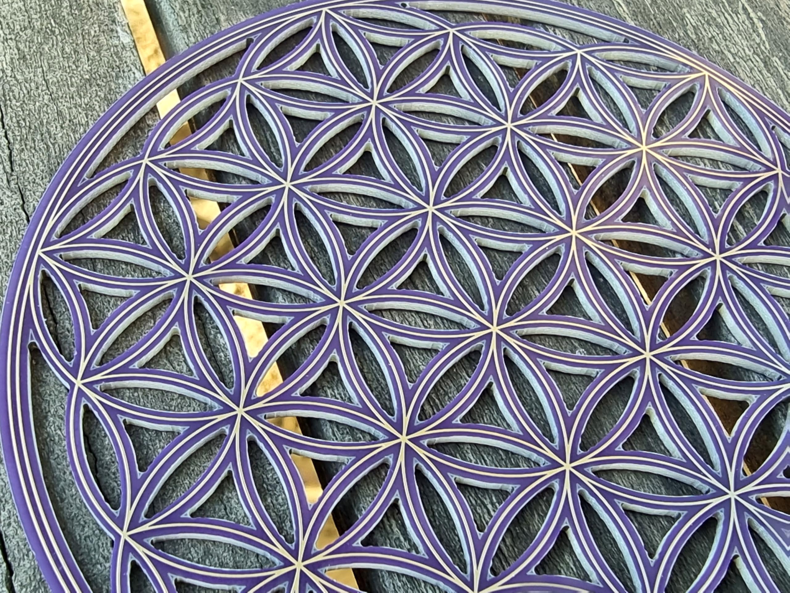 Disco a forma di fiore della vita traforato 10 cm a 2 lati in rame placcato oro, trasmettitore passivo a onde scalari, riequilibrio e rivitalizzazione, disco eliquariato