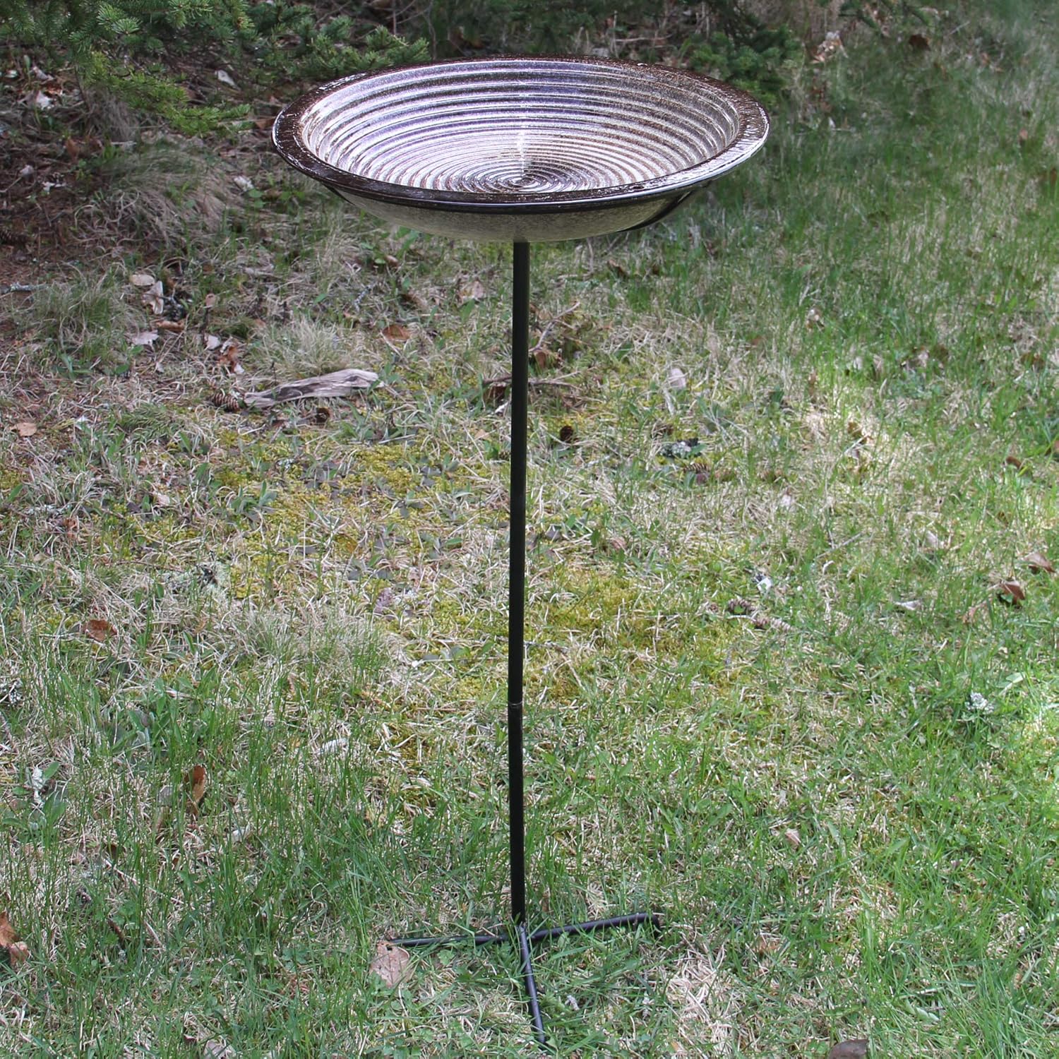 BYER OF MAINE Circles Post Bird Bath, Outdoor Garden and Patio Decor, Porcelain, Glaze Finish, Steel Mounting Post, Outside Bird Pond Fountain, 14"x14"x30", Granite