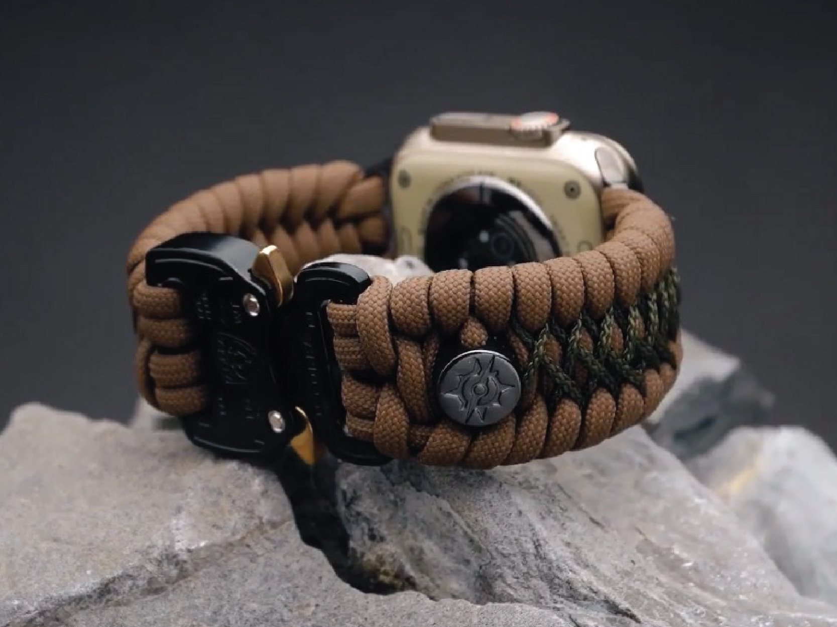 Amazon.com: KORDIZ Explorer - Made in USA - Paracord Band