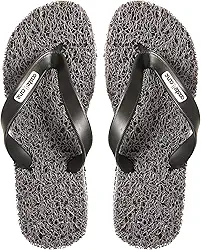 Chinelo Confort Masculino indicado para pessoas que sofrem com Fascite Plantar, esporão de calcâneo, Hiperidrose PLantar e Neuroma de Morton, além disso, dá a sensação de estar pisando em um tapete macio.