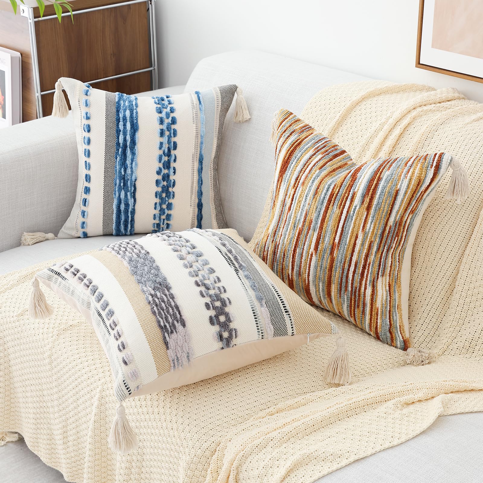 decorUhome Set di 2 federe decorative in ciniglia trapuntate con nappe, 45 x 45 cm, a righe, per divano, letto, divano, ruggine