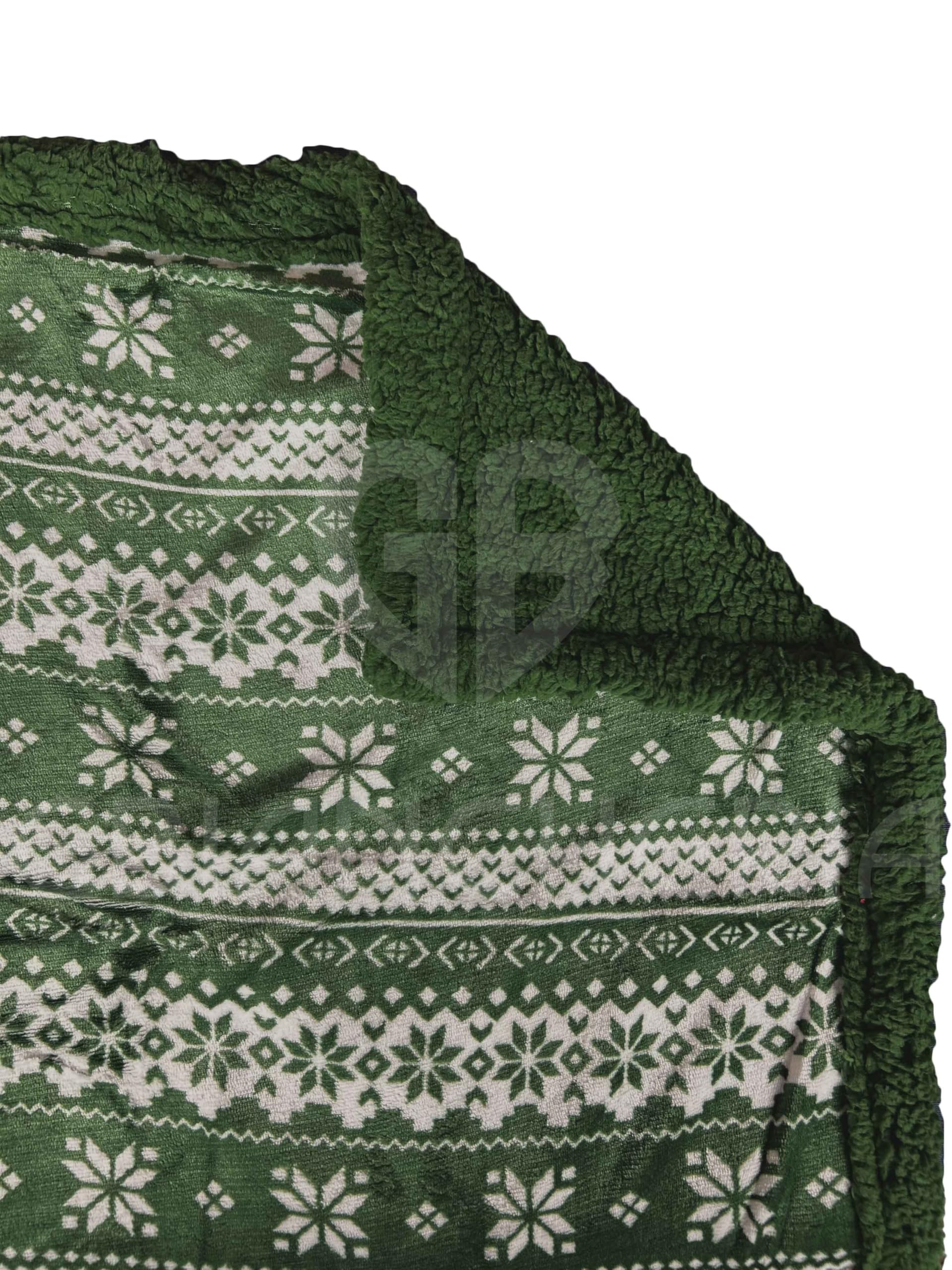 GBiancheria Coperta Plaid Sherpa Double-Face “Lapponia” – Calda e Morbida, Lato Pile 170 g/m² & Sherpa 170 g/m², Certificata OEKO-TEX, Reversibile Verde, 3 Misure (Matrimoniale 200x230cm)