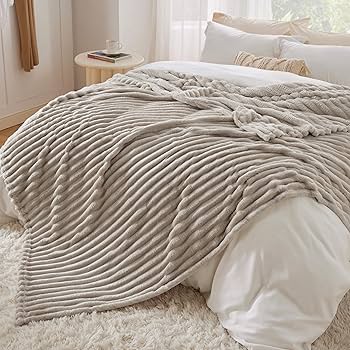 G.B California ブランケット Amazon.com: Bedsure California King Comforter Set Yellow