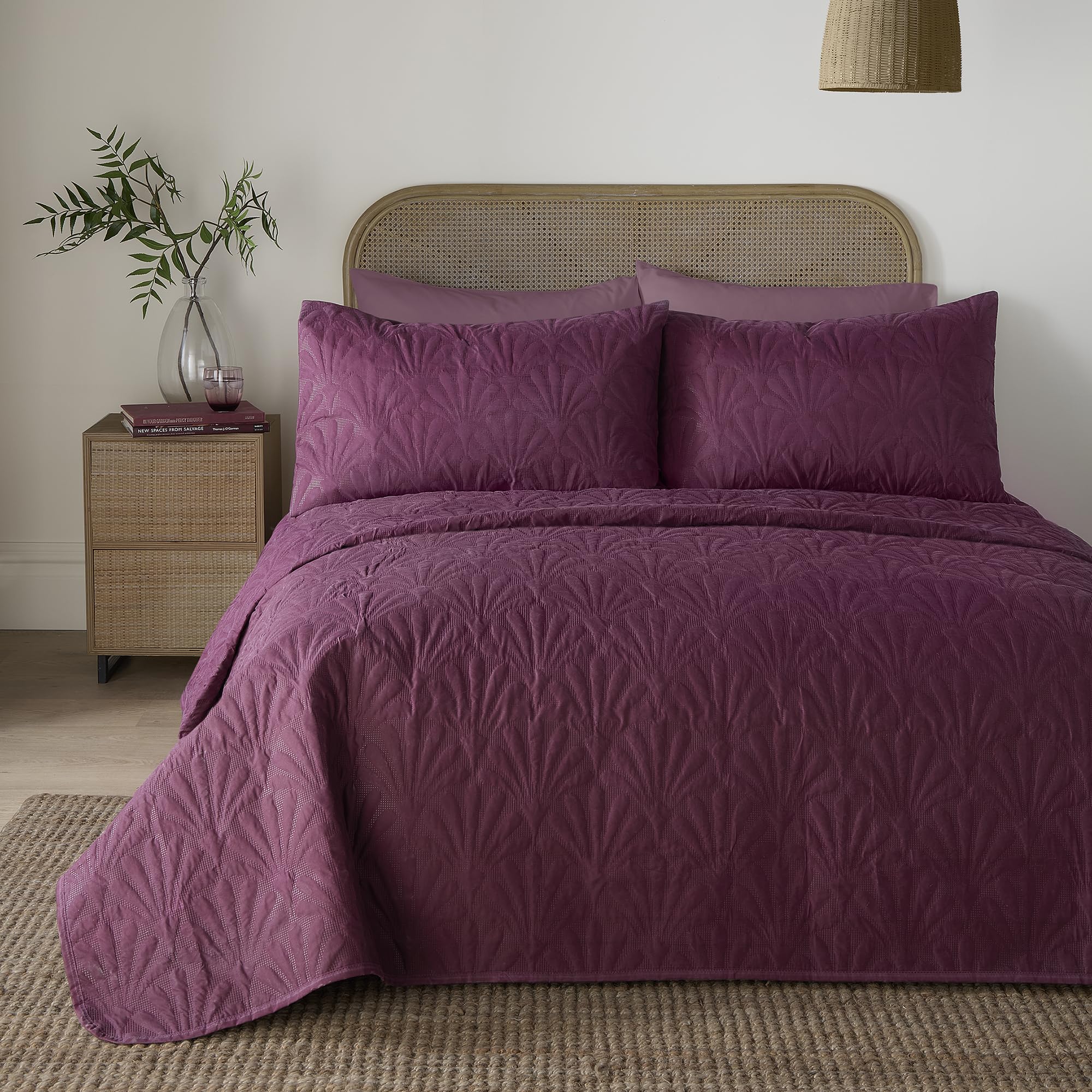 Serene Cavali Bedspread In Berry