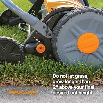 Fiskars Push Mower - 17 Cut Width Manual Reel Mower with No Motor - Grass Cutter with Steel Blades that Stay Sharp - Eco-Friendly Cordless Grass Trimmer for Lawn Care