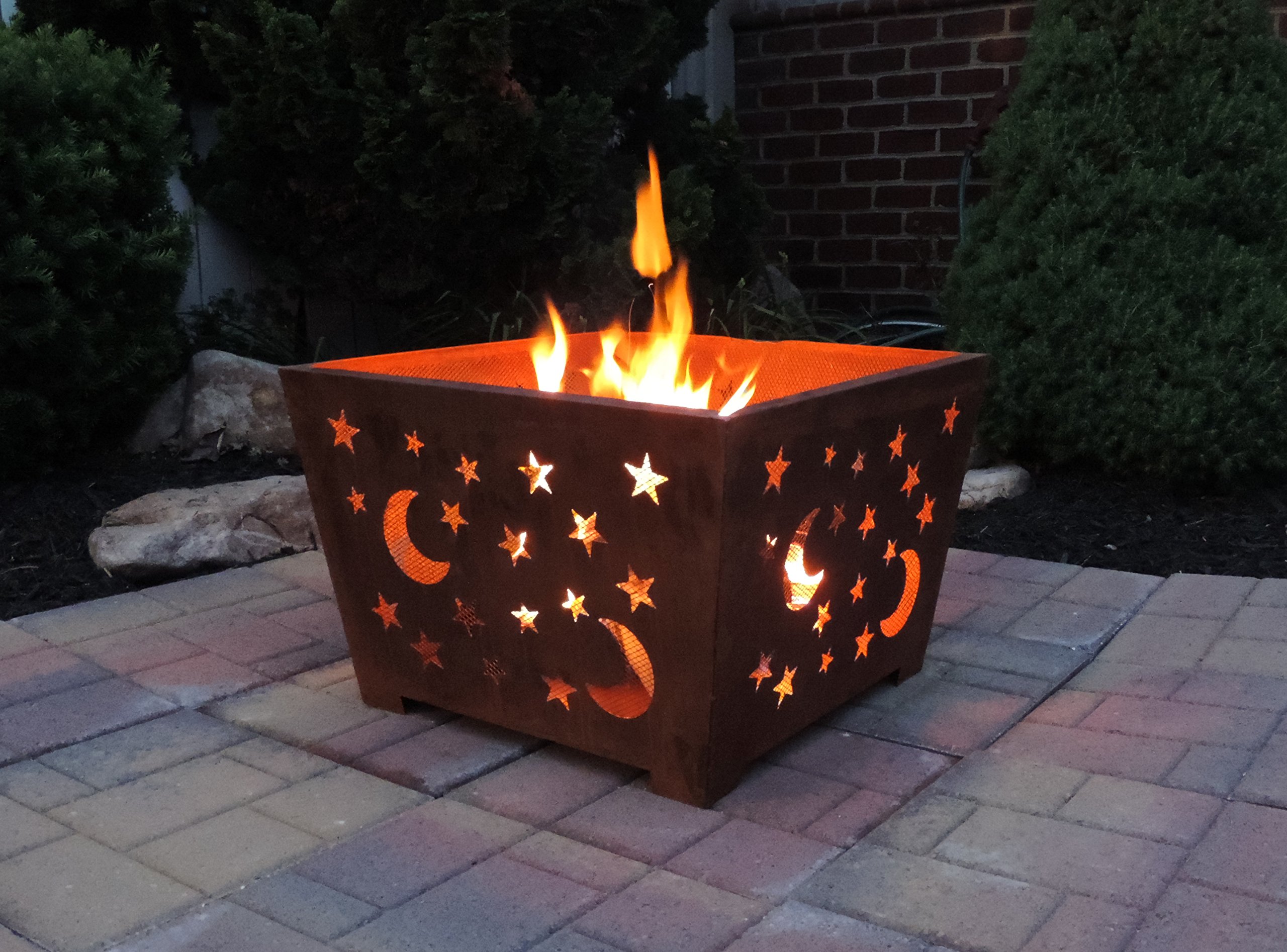 Amazon.com : Esschert Design FF1004 Star and Moon Fire Basket