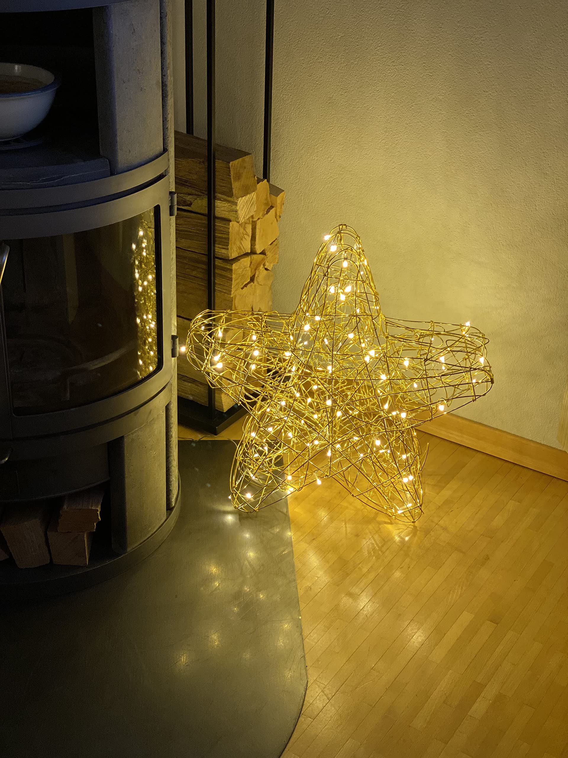 STAR TRADING LED-Stern Galax Star Weihnachtsdeko Drahtgeflecht gold warmweiß 60 cm