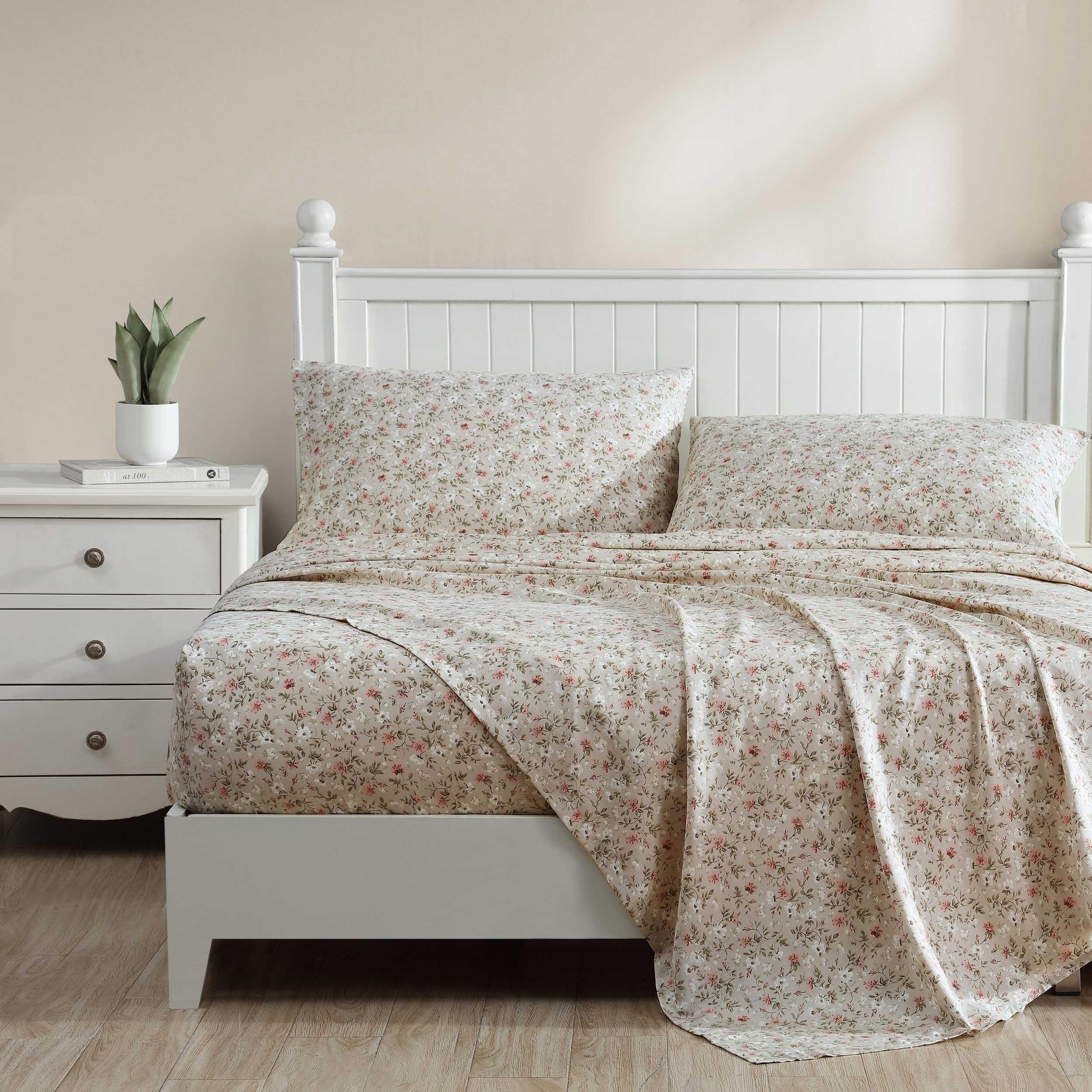 Amazon.com: Laura Ashley - Queen Sheet Set, Buttery-Soft Bed