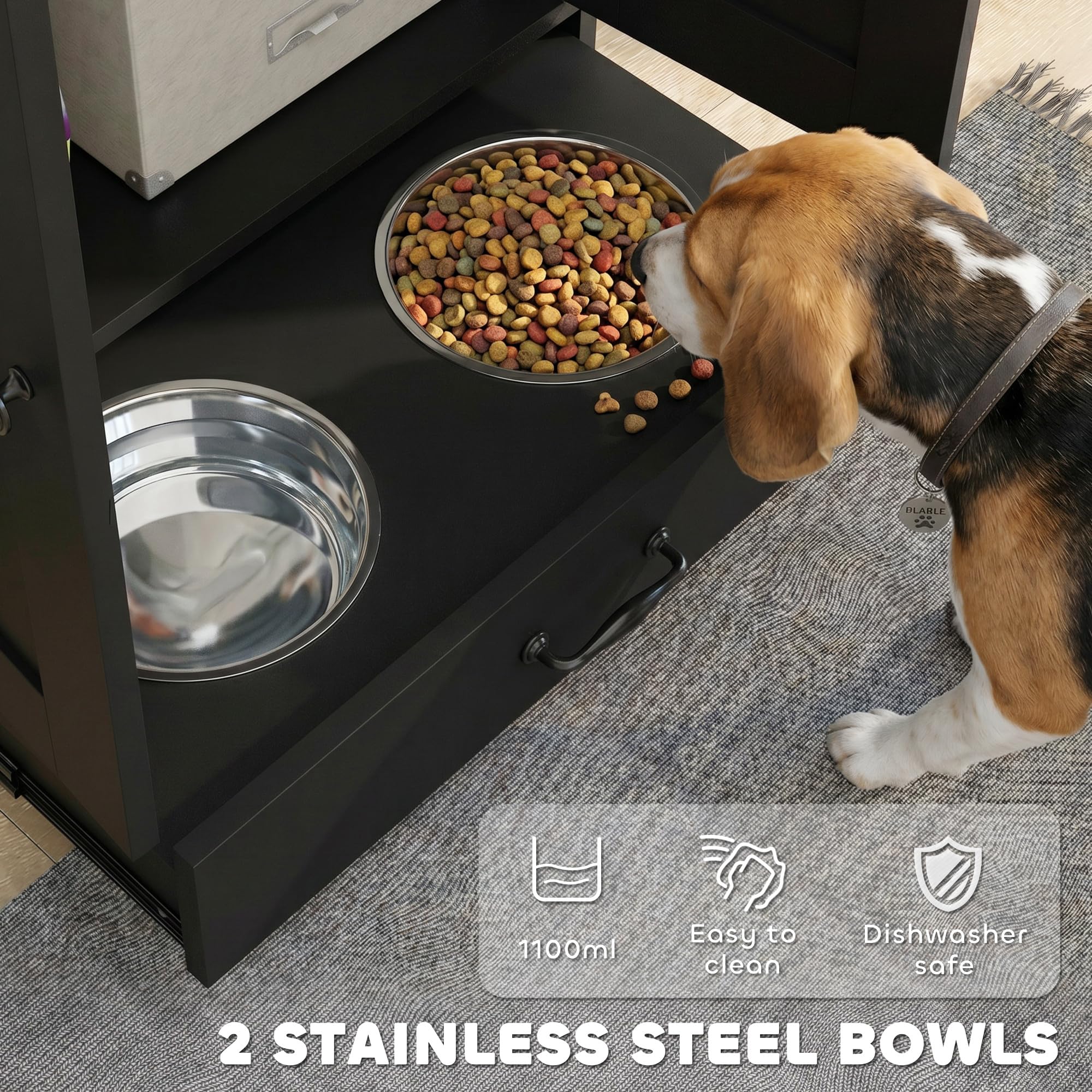PawHut Station d'alimentation pour Animaux avec Rangement, Station d'alimentation pour Chiens avec gamelles surélevées, Panneau réglable, Crochets, Armoire de Rangement pour Aliments pour Animaux,