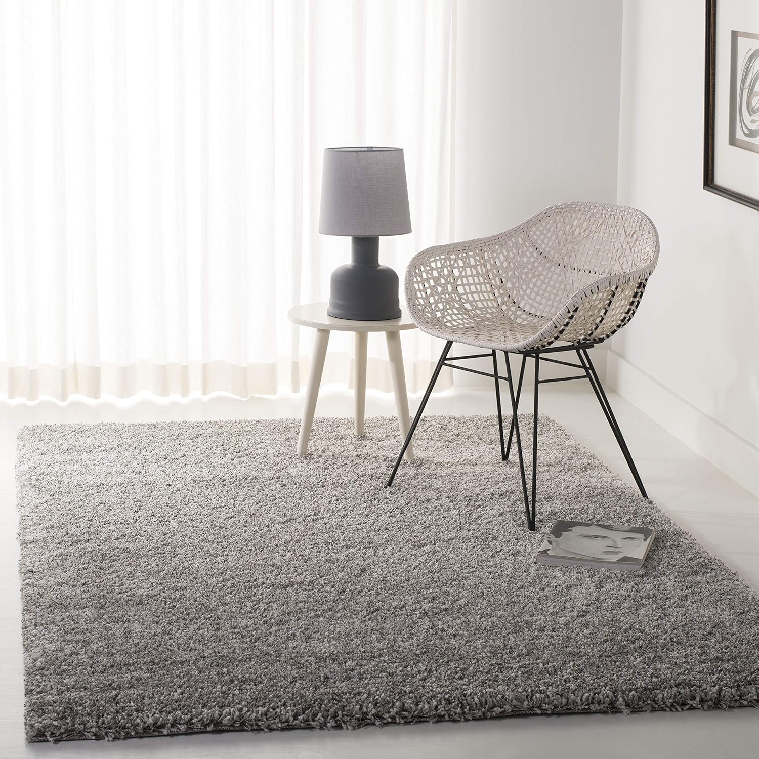 SAFAVIEH Area Rug 4x6 - California Shag Collection - Silver, Non-Shedding & Easy to Clean, Ultra Plush Thick Pile, Ideal for Living Room, Bedroom, Dining Space (SG151-7575)