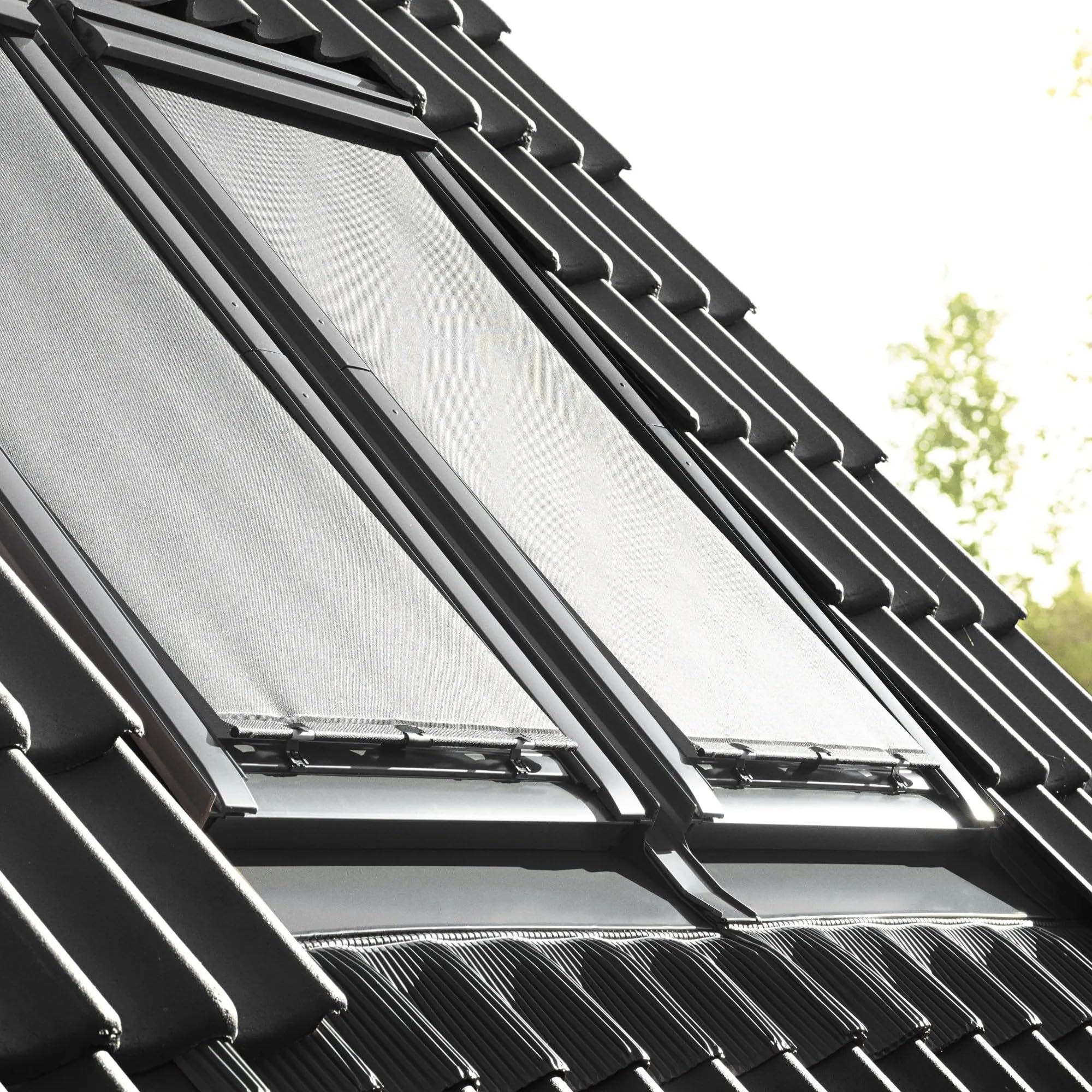 Itzala Tenda Parasole Esterna per VELUX MK08|M08|MK06|M06|MK04|M04|304 | Protezione calore, luce filtrante, zero manutenzione