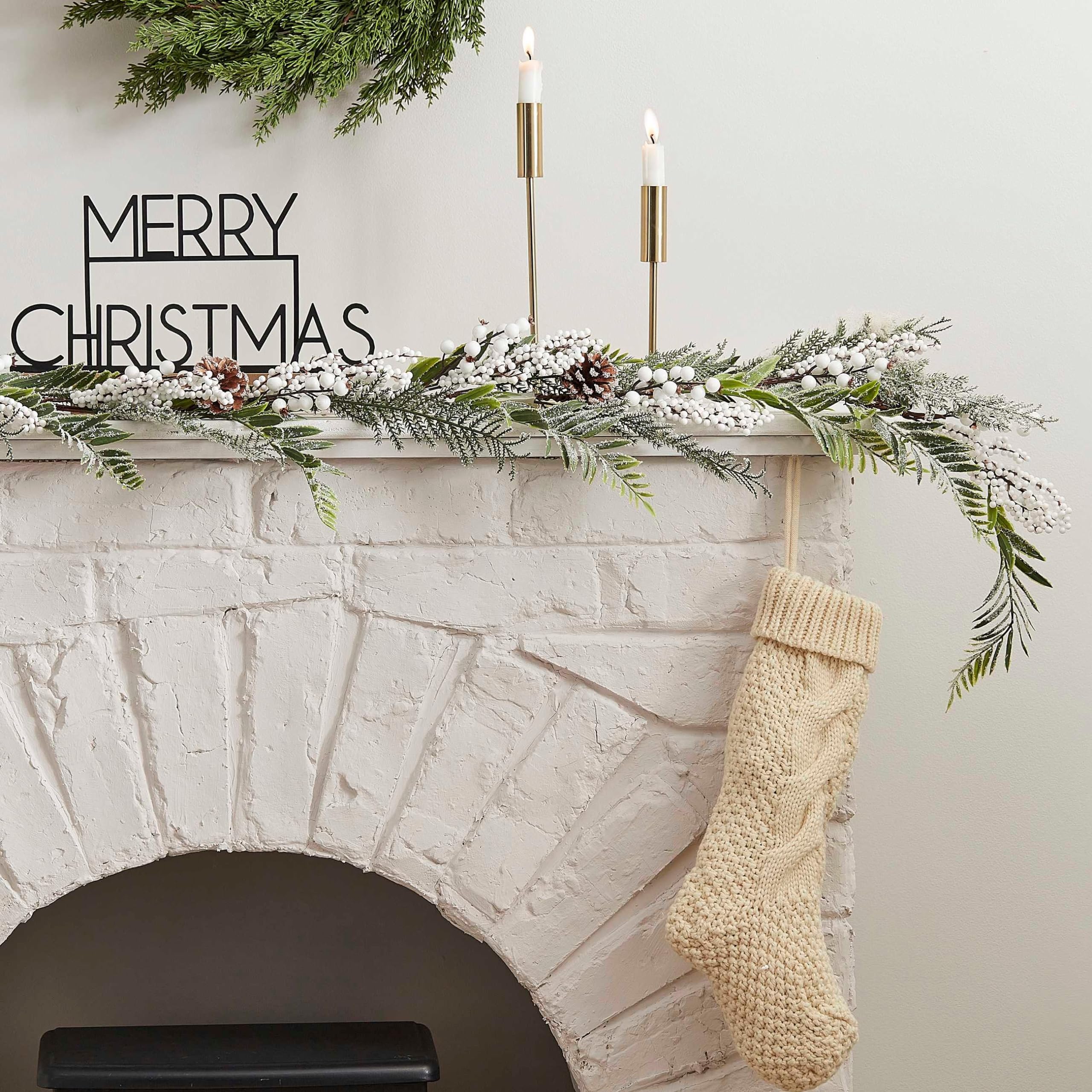Ginger Ray Snowy Evergreen Foliage Christmas Garland with White Berries 1.9 Metre