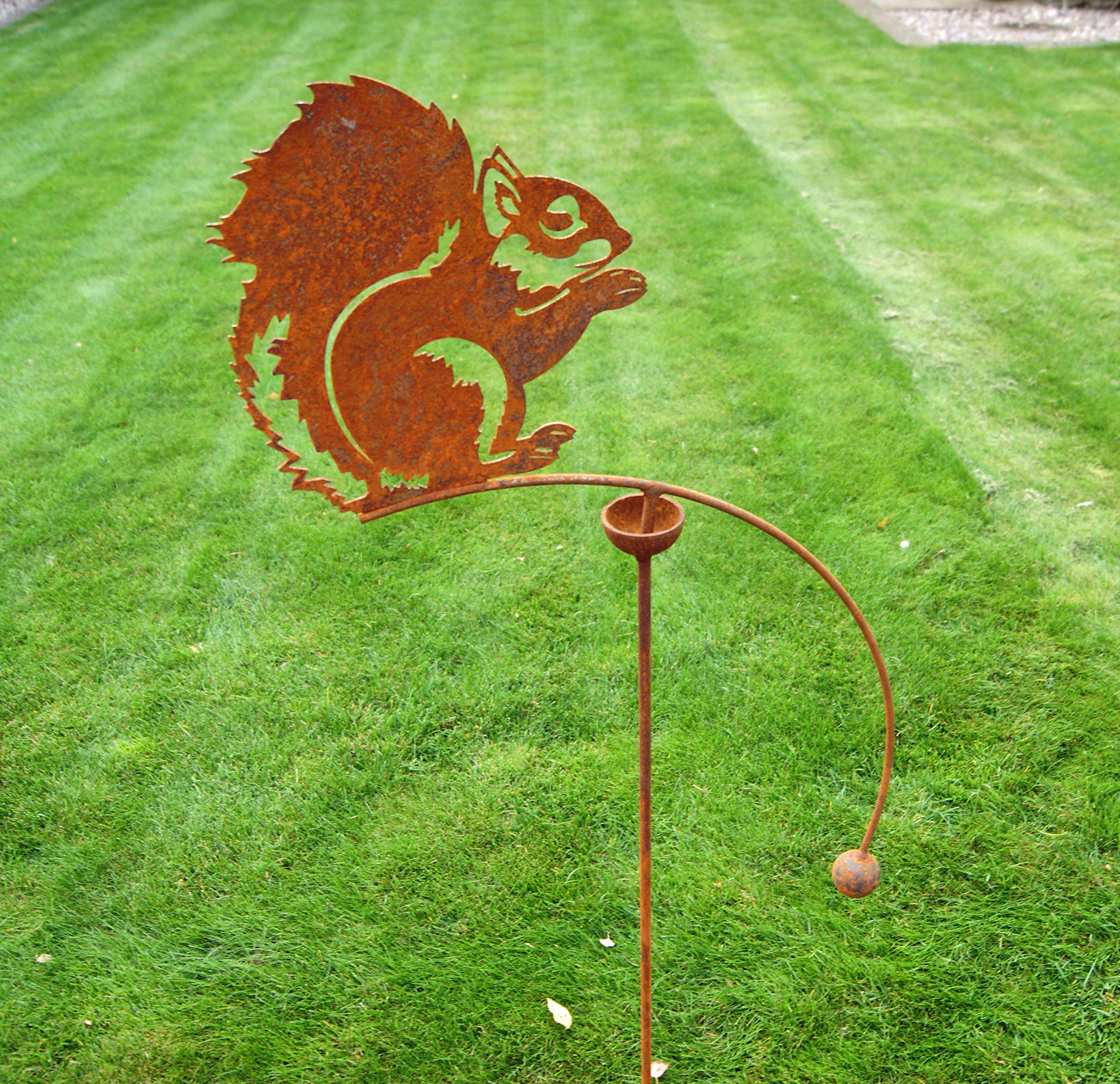 GAP GARDEN PRODUCTS - Solid Metal Rustic finish Garden Wind Spinner/Rocker with a Squirrel design on a Single arm (Bare metal and will rust natuarally)