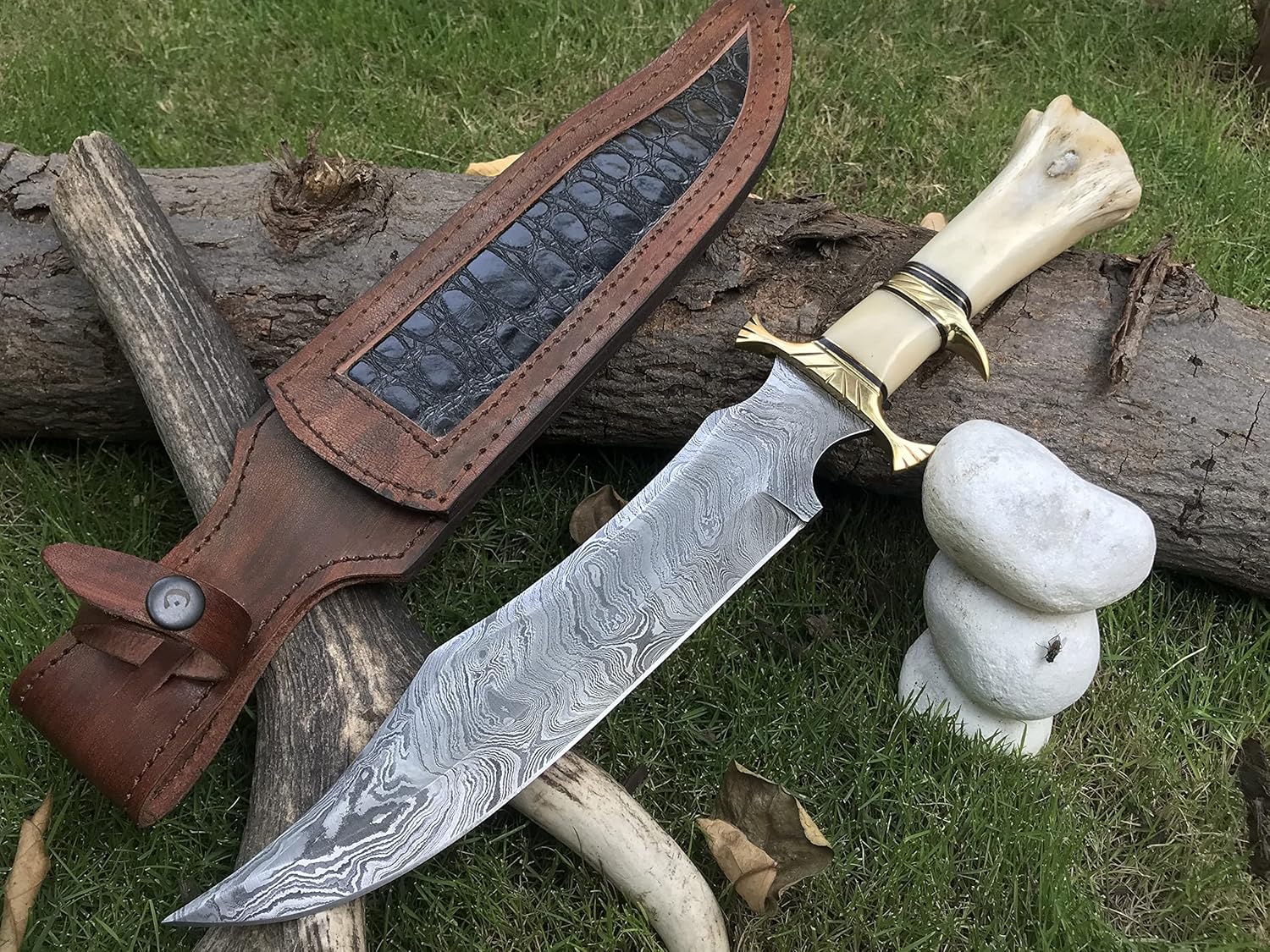 Delta :hand made Damascus steel Bowie Knife Handle Camel Bone