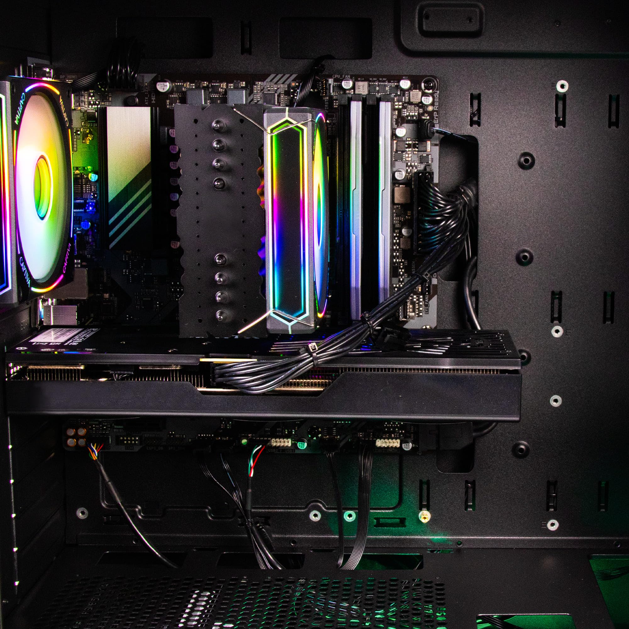 CAPTIVA PC Highend Gaming R89-550 (Ryzen 7 9700X/RTX5070 Ti 16GB GDDR7/SSD 2TB/32GB/WLAN/Windows 11 Home 64-bit) (89550)