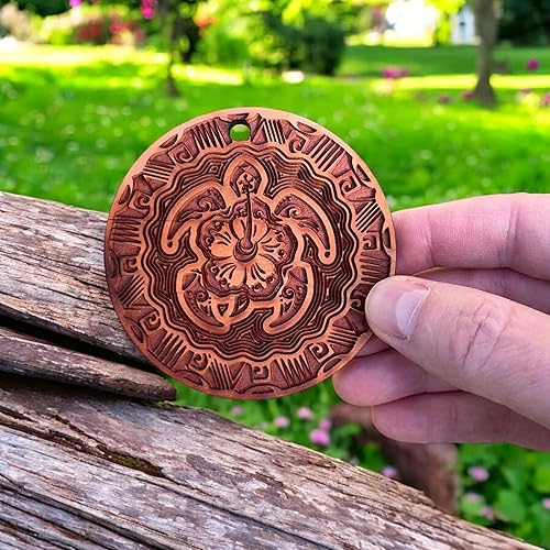 Miniatura 7 de Hawaiian Turtle - Raw Cedar Ornament 3x3in