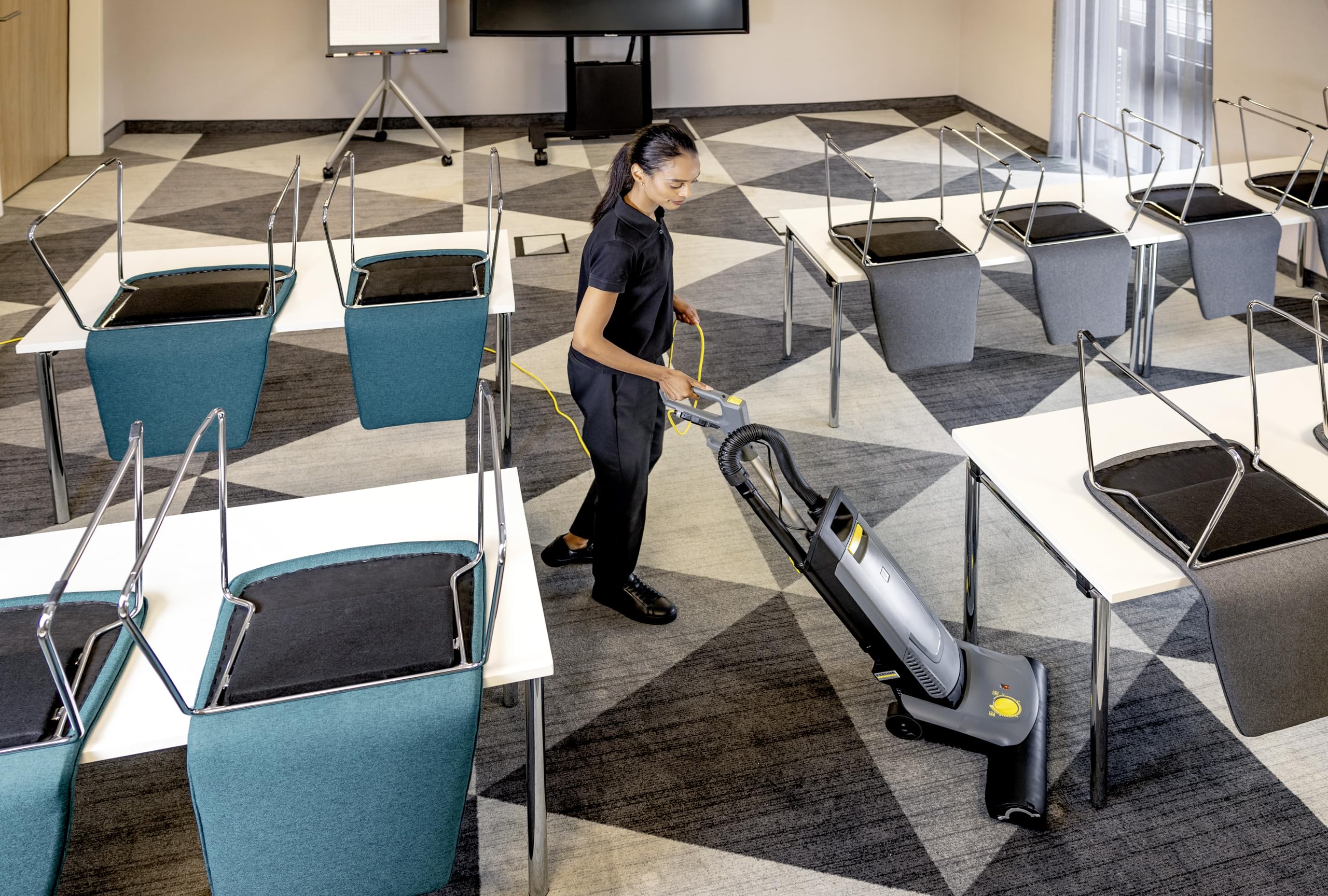 Kärcher CV 38/2 Adv Teppichbürstsauger - 850 Watt Profi-Sauger Für Teppichreinigung