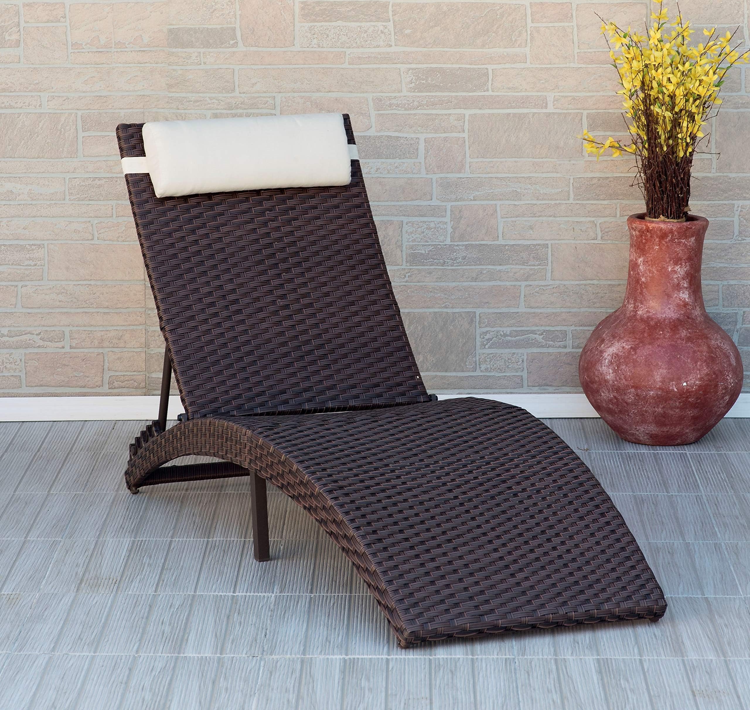 Atlantic Folding Rome 1-Piece Patio Lounger with Cushion Wicker, Ideal for Outdoors and Poolside