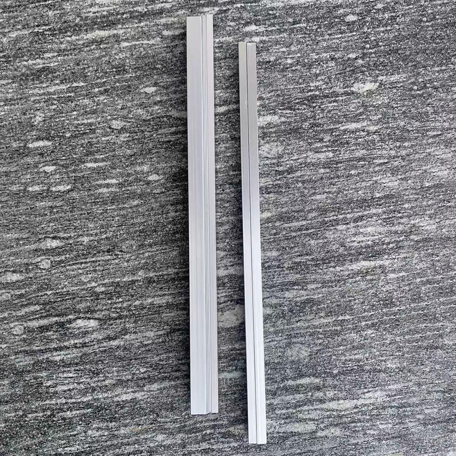 Copricavi Raccogli Scatola portacavi in ​​Metallo Resistente Larga 20 mm 25 30 40 50 60 80 100 mm, Confezione da 2 canali di Protezione per Cavi rettangolari((1.97x1.18in) 50x30mm)