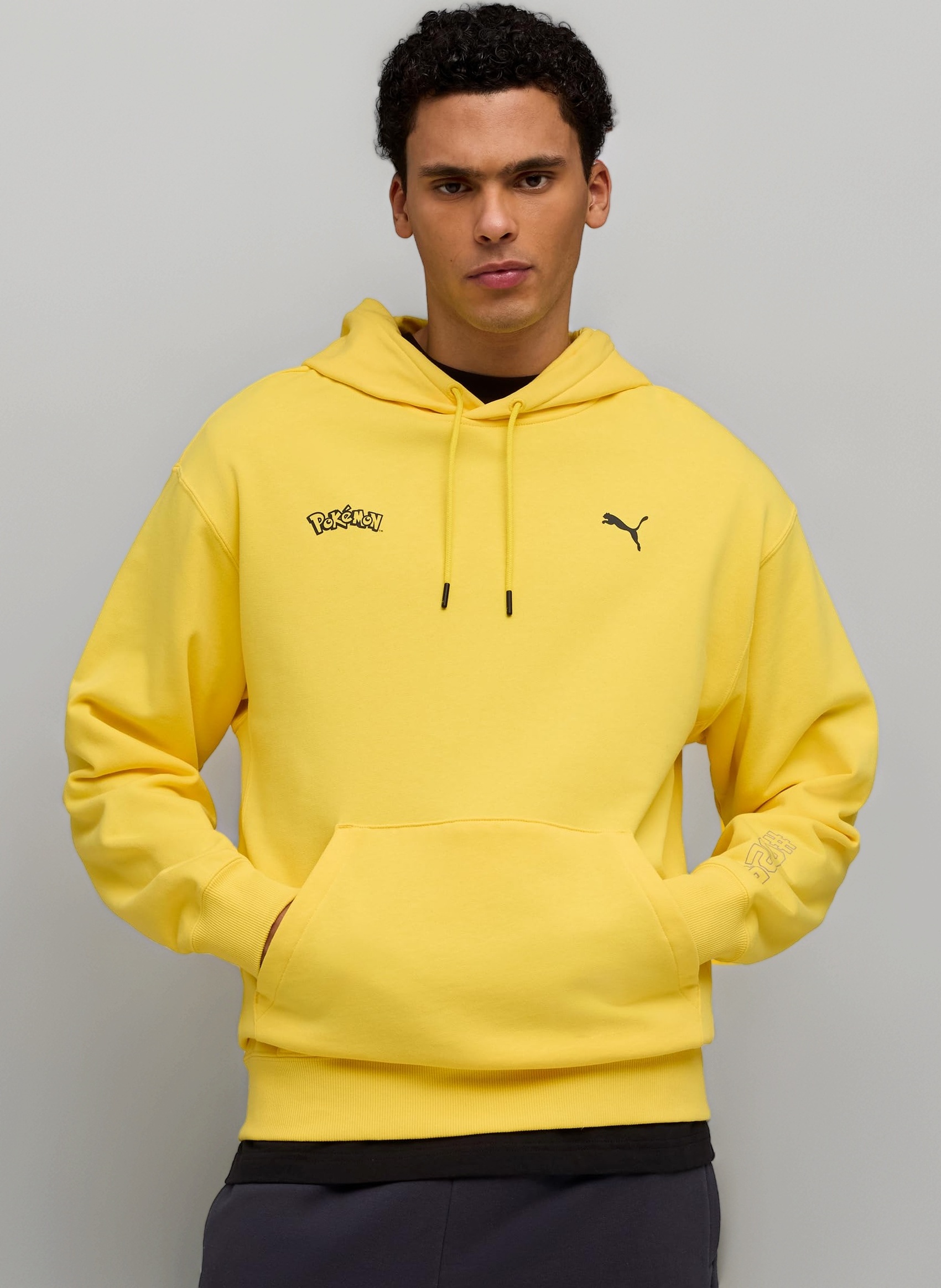 Amazon.co.jp: [プーマ] 63491580 X POKEMON RELAXED GRAPHIC HOODIE