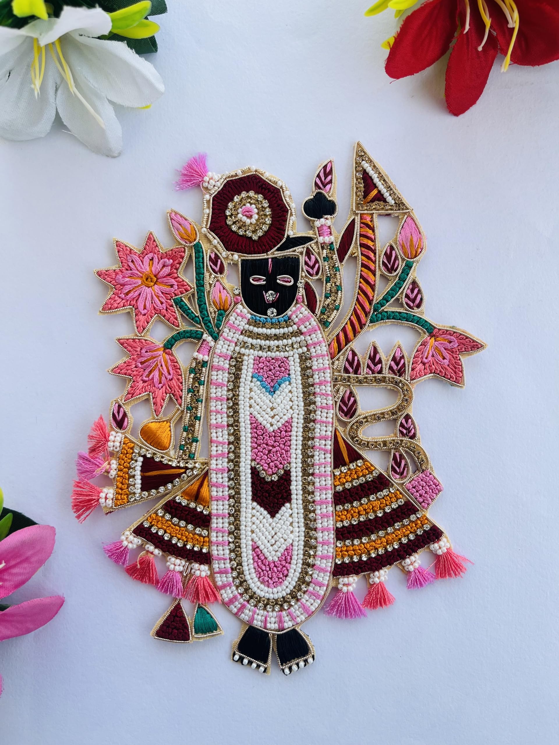 Écusson traditionnel Krishna festif pour une décoration murale bohème et colorée