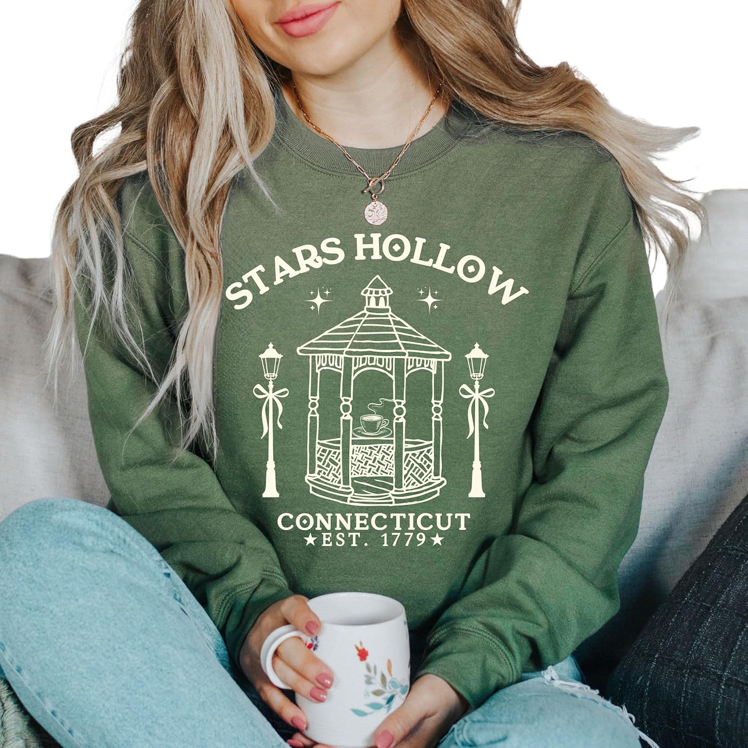 Stars Hollow Cozy Fall Women's Sweatshirt, Stars Hollow Luke's Crewneck, Connecticut Gilmore Gift, Autumn Women's Sweater - Image 3