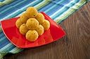 Haldiram's Nagpur Boondi Ladoo (500 gm) gallery image