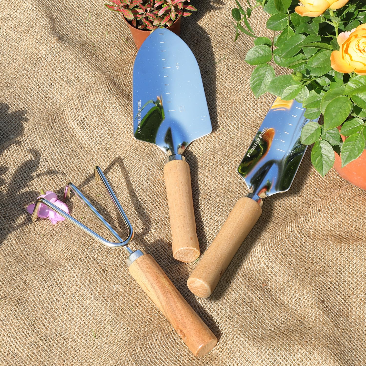 Juego de herramientas de jardín, kit de jardinería de 3 piezas con lazo giratorio para plantas de jardín y etiqueta de plástico para plantas, herramientas de jardín resistentes de acero