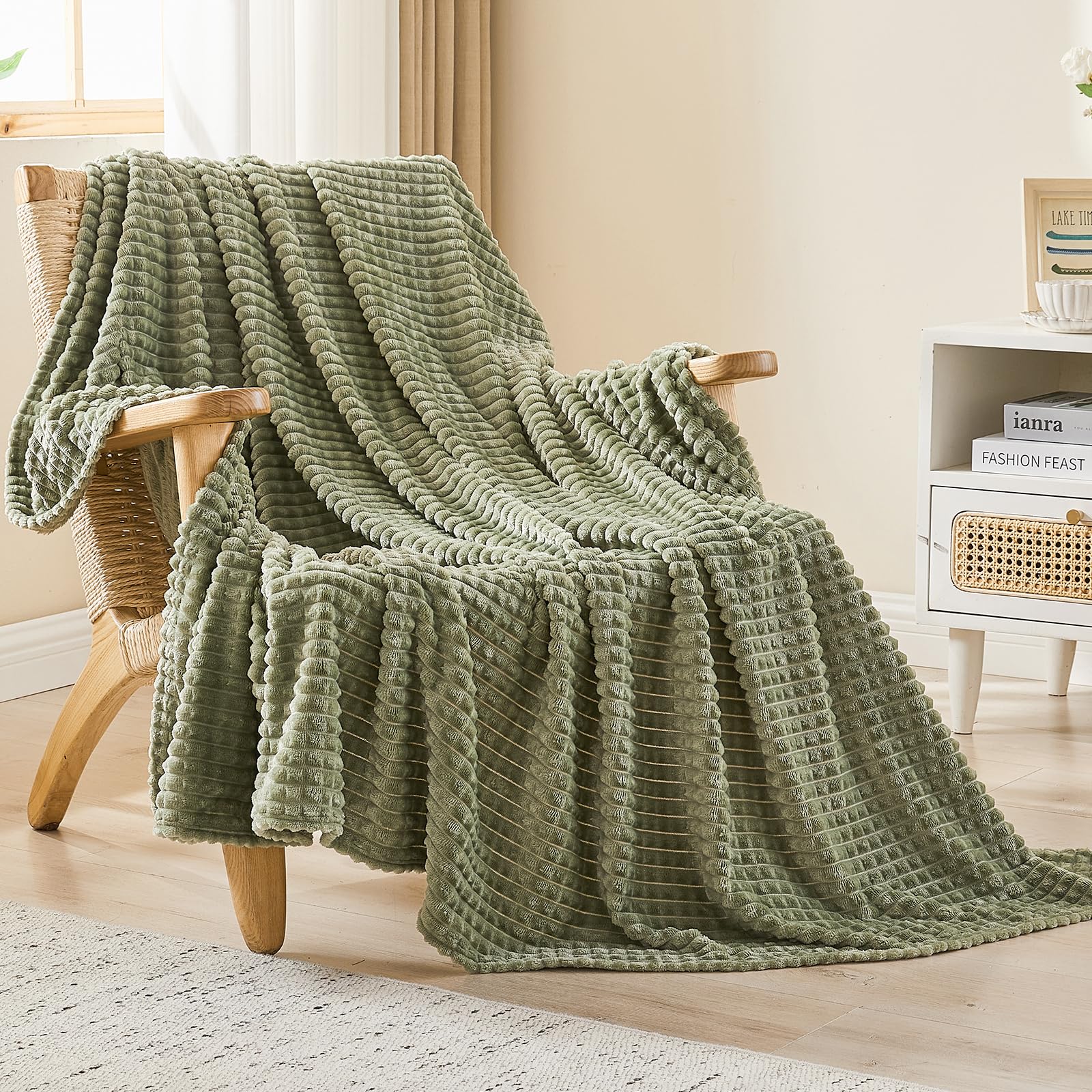 EMME Fleece Throw Blanket for Sofa Soft, Fluffy, 3D Touch Experience, Warm Cozy Throw - Image 2