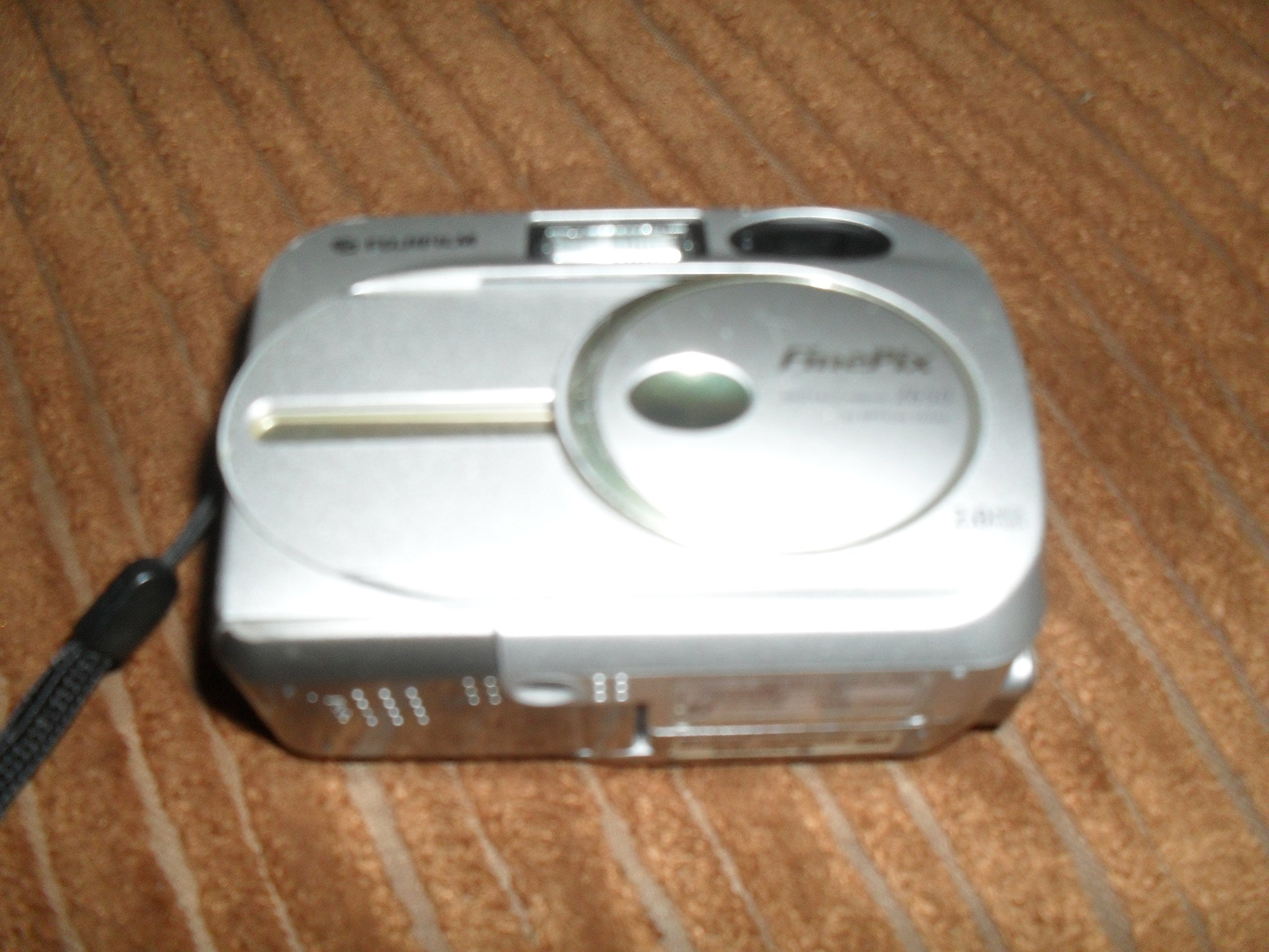 Amazon.com : Fujifilm FinePix 2650 2MP Digital Camera w/ 3x