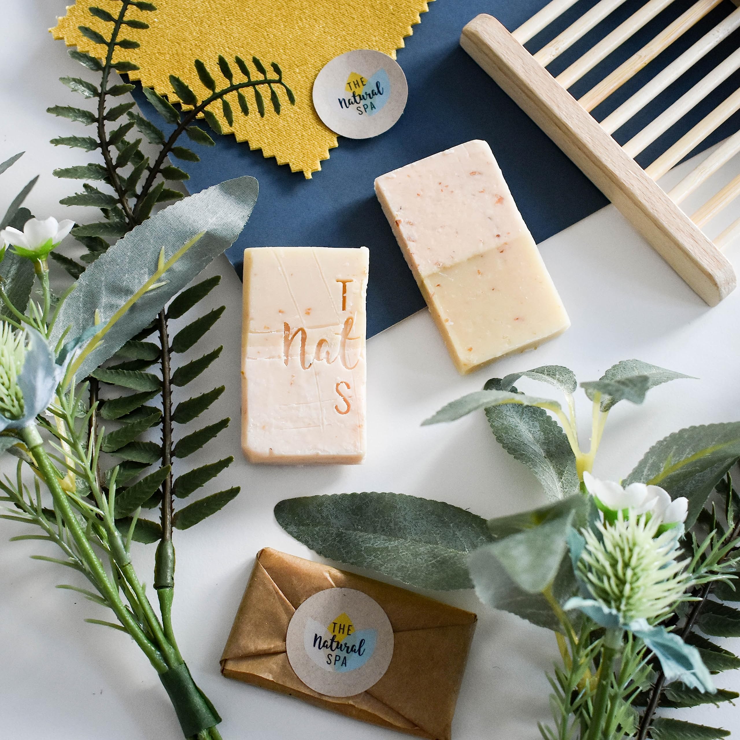 The Natural Spa Travel Wash Bars, Pack of 20 Mini Travel Bars suitable for all hair types Made with natural oils, Almond Oil - Image 4
