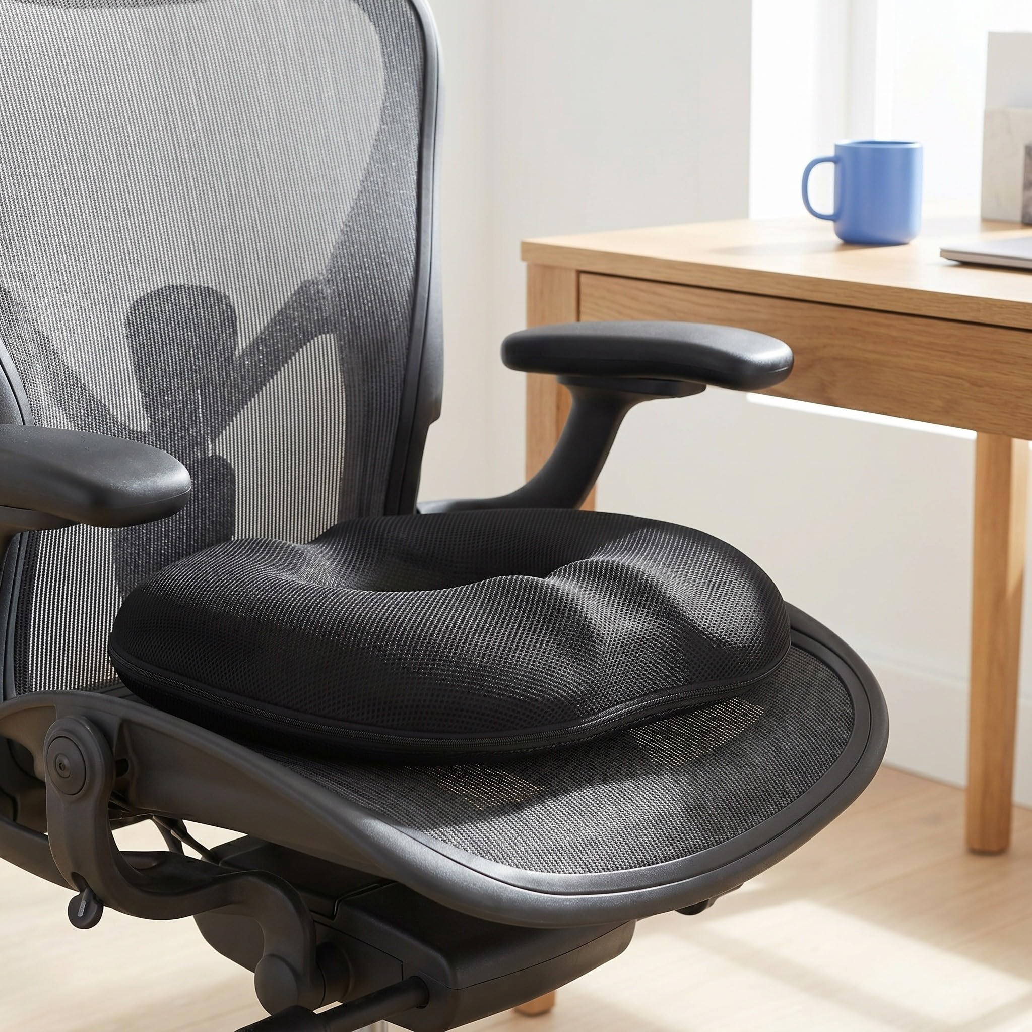 Artibetter Cuscino ergonomico a ciambella per alleviare emorroidi e coccige, cuscino in gel per sedia per coccige, sciatica, piaghe da decubito, gravidanza e recupero post-parto.
