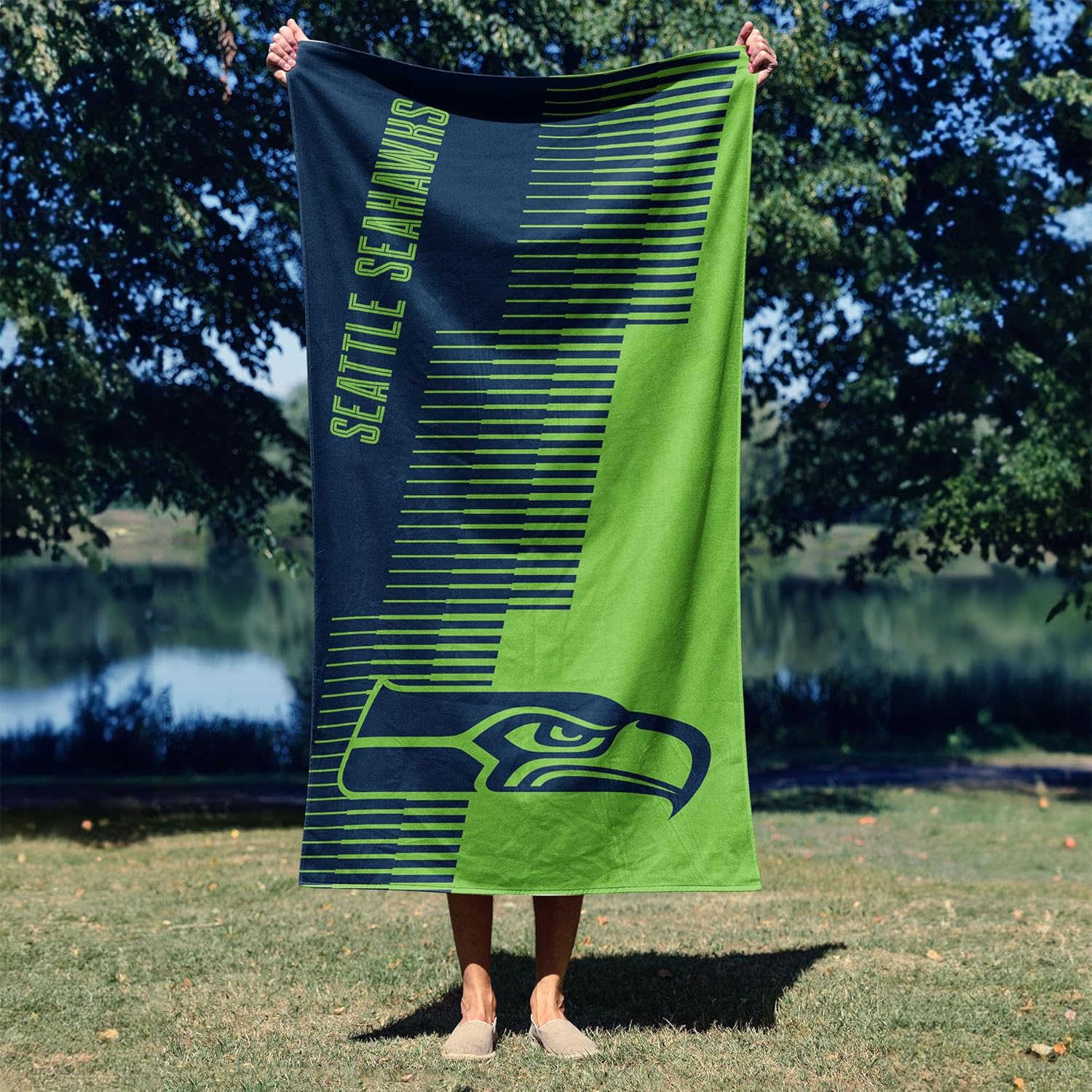 NORTHWEST Seattle Seahawks NFL Progression Jacquard Beach Towel 36 x 72 Inches - Image 4