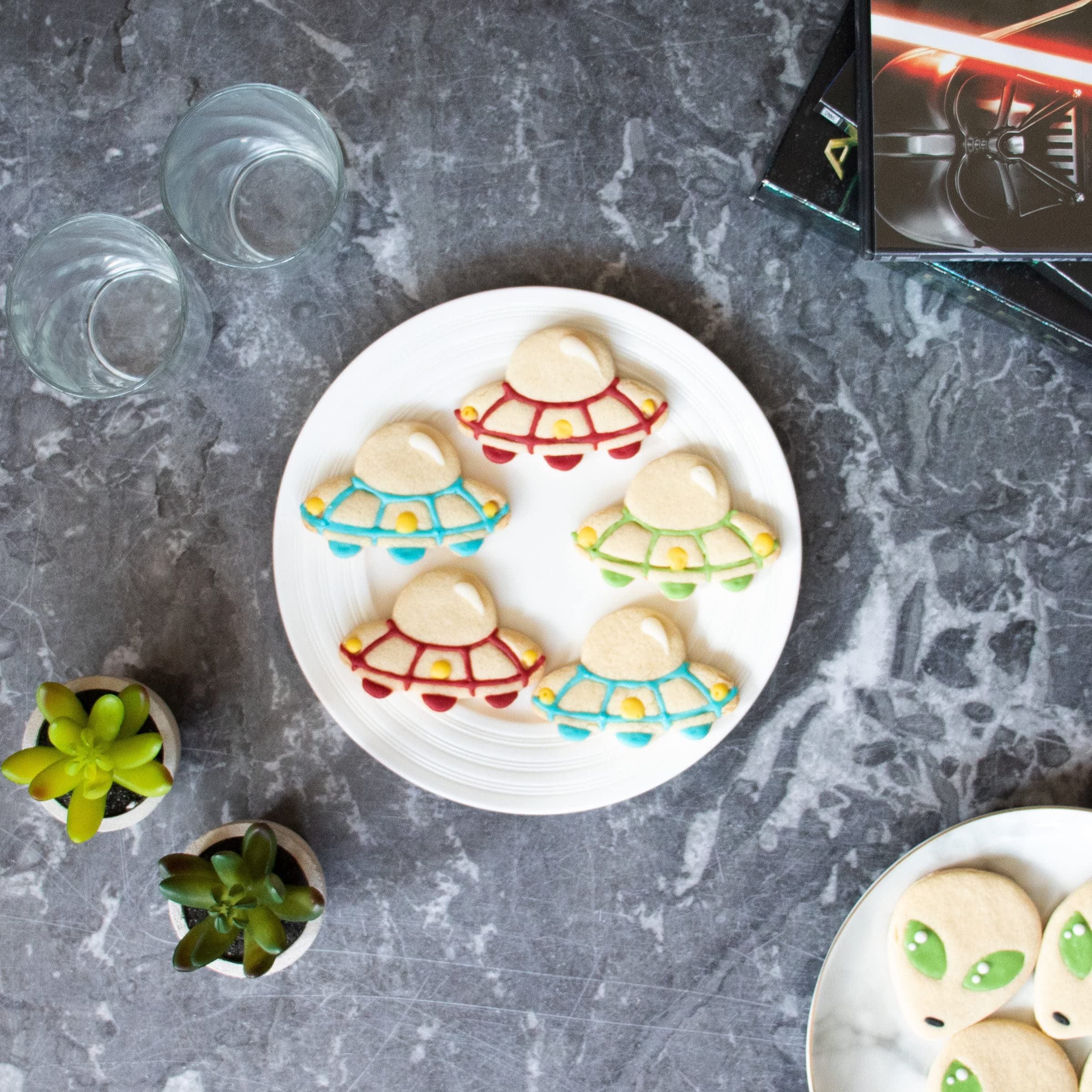 Amazon | BAKERLOGY UFO クッキー型｜焼き菓子やクラフトに使える繊細