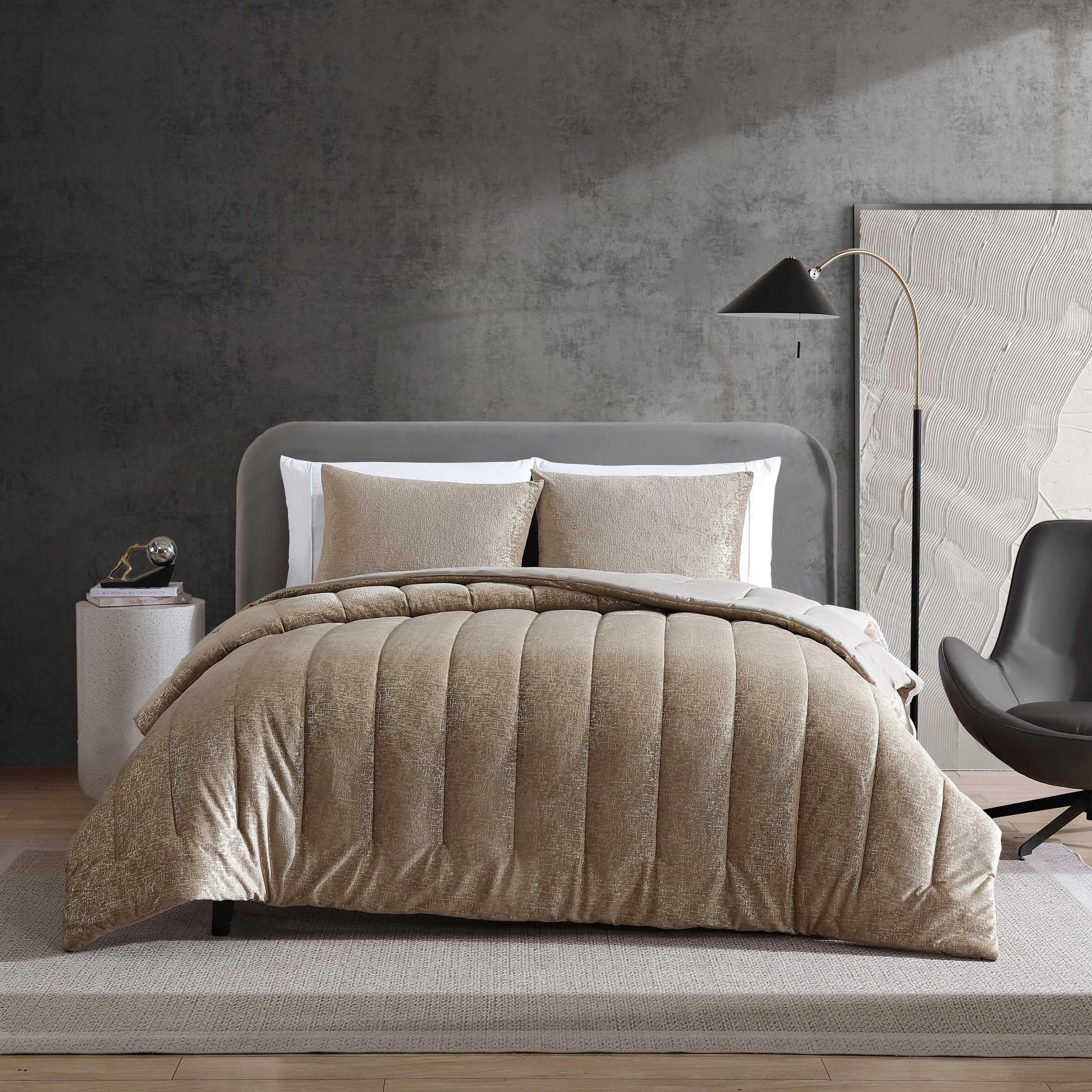 Amazon.com: Kenneth Cole - King Comforter Set, Velvet Metallic